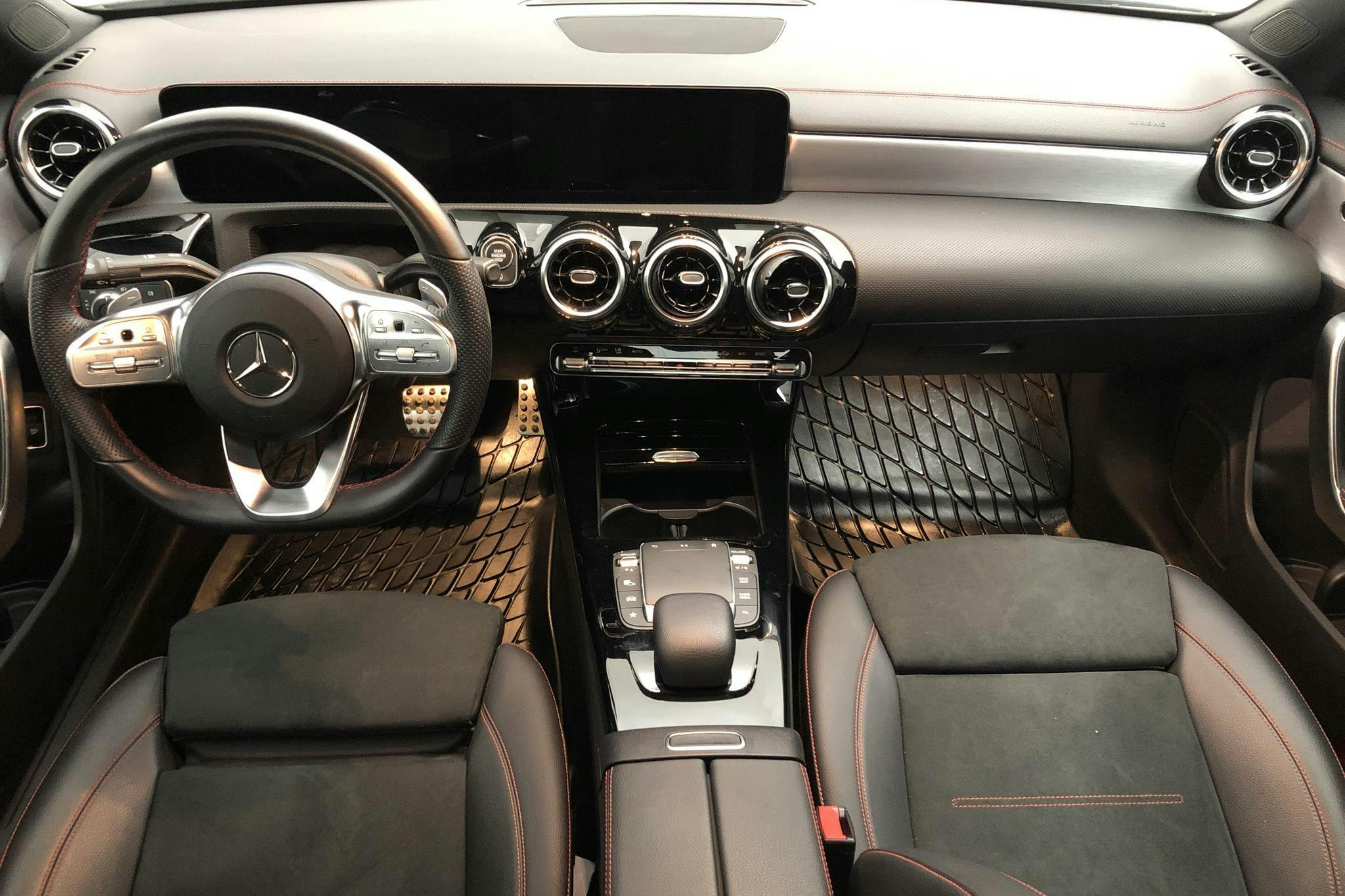 Mercedes CLA 200 Coupé C118 (163hk) - 3 836 mil - Automat - silver - 2021