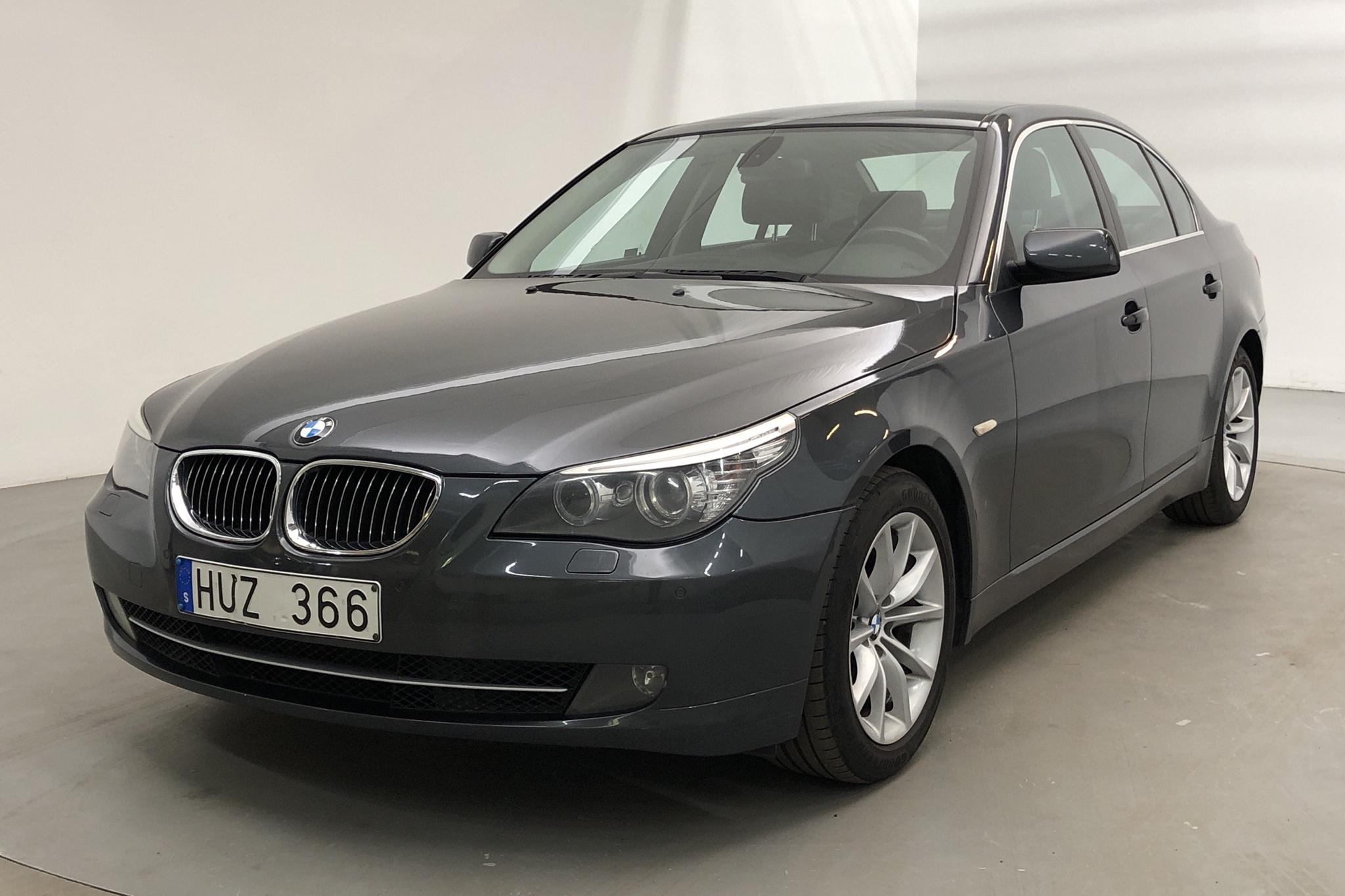BMW 525i Sedan, E60 (218hk) - 25 486 mil - Automat - grå - 2009