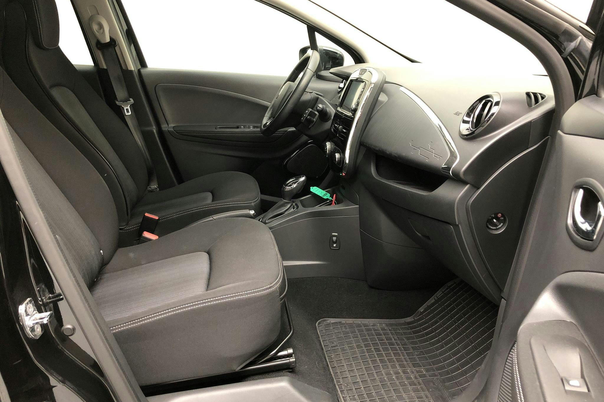 Renault Zoe 41 kWh R110 (108hk) - 7 153 mil - Automat - svart - 2019