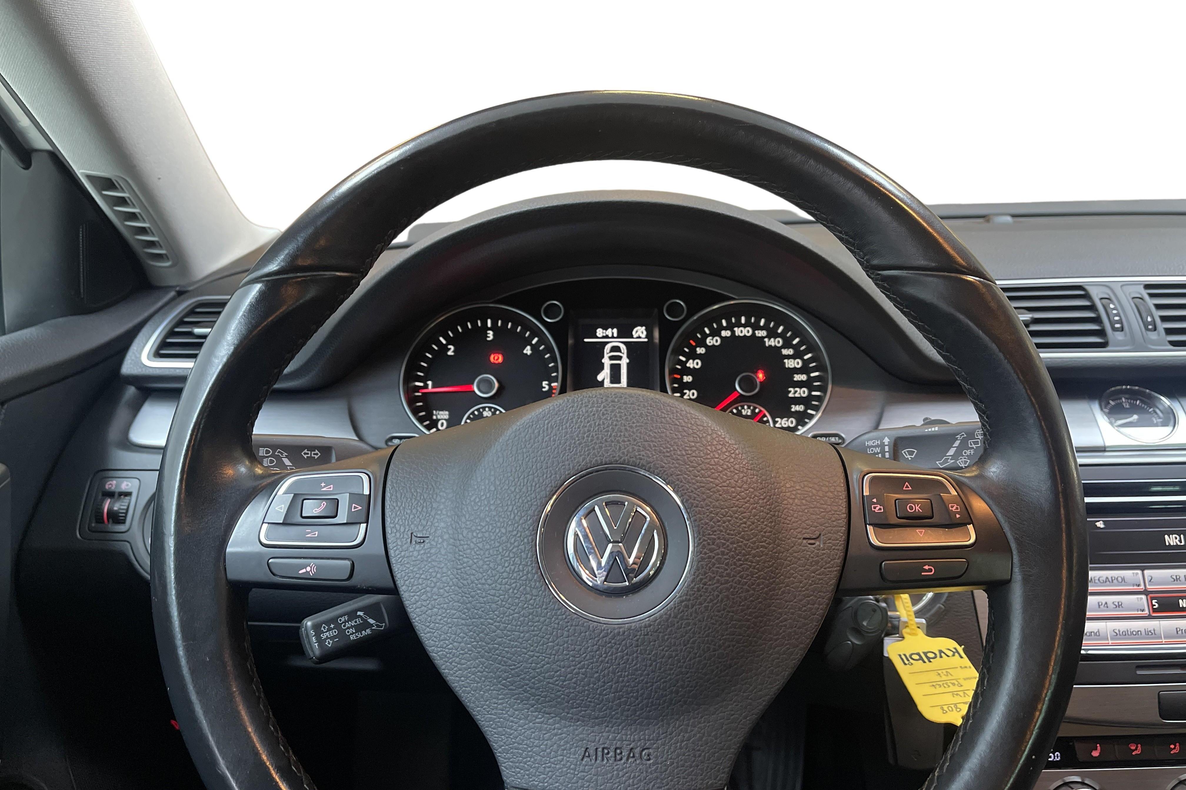 VW Passat 2.0 TDI BlueMotion Technology Variant 4Motion (140hk) - 12 101 mil - Manuell - vit - 2015