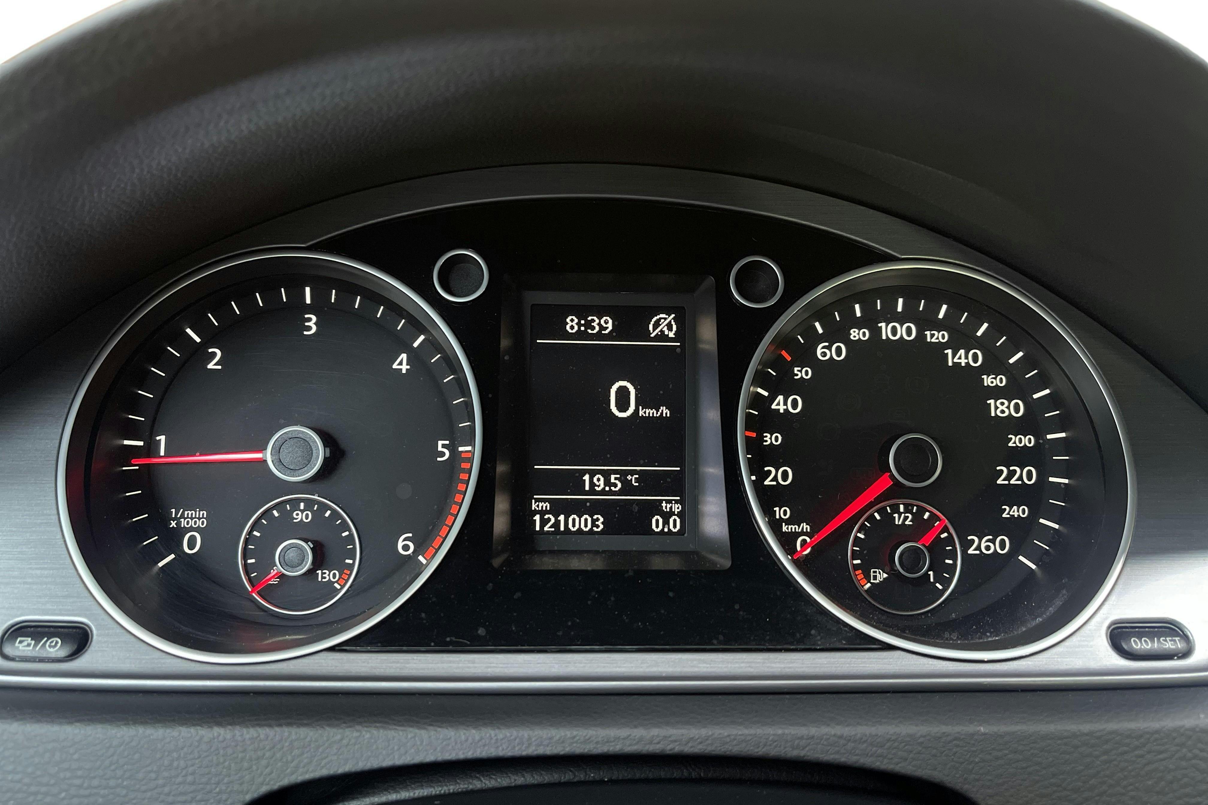 VW Passat 2.0 TDI BlueMotion Technology Variant 4Motion (140hk) - 12 101 mil - Manuell - vit - 2015