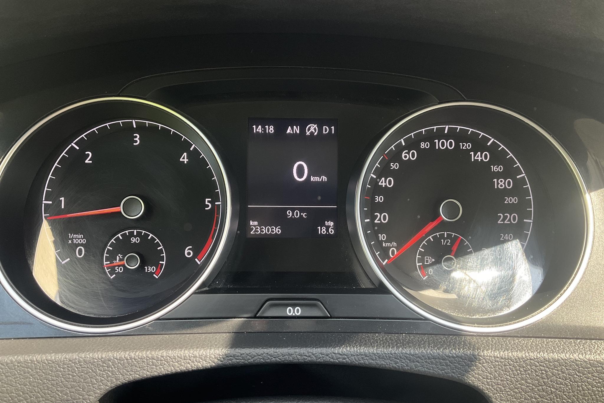 VW Golf VII 1.6 TDI Sportscombi (115hk) - 23 304 mil - Automat - vit - 2019