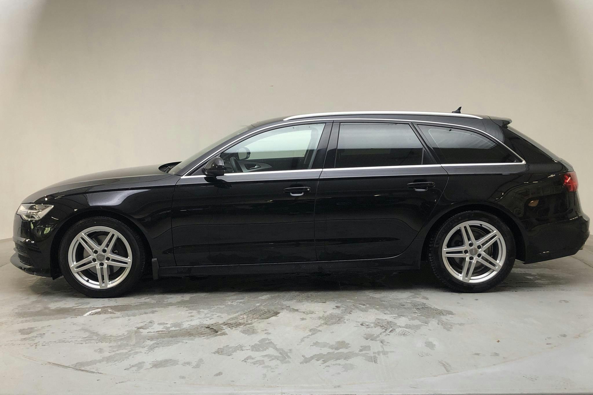 Audi A6 2.0 TDI Avant quattro (190hk) - 7 880 mil - Automat - svart - 2018