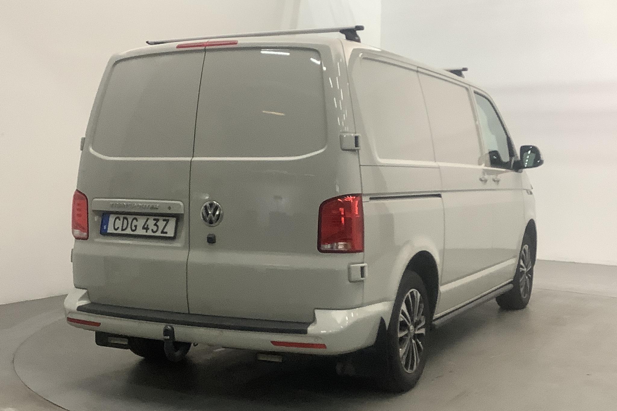 VW Transporter T6 2.0 TDI BMT Skåp (150hk) - 5 871 mil - Automat - grön - 2021