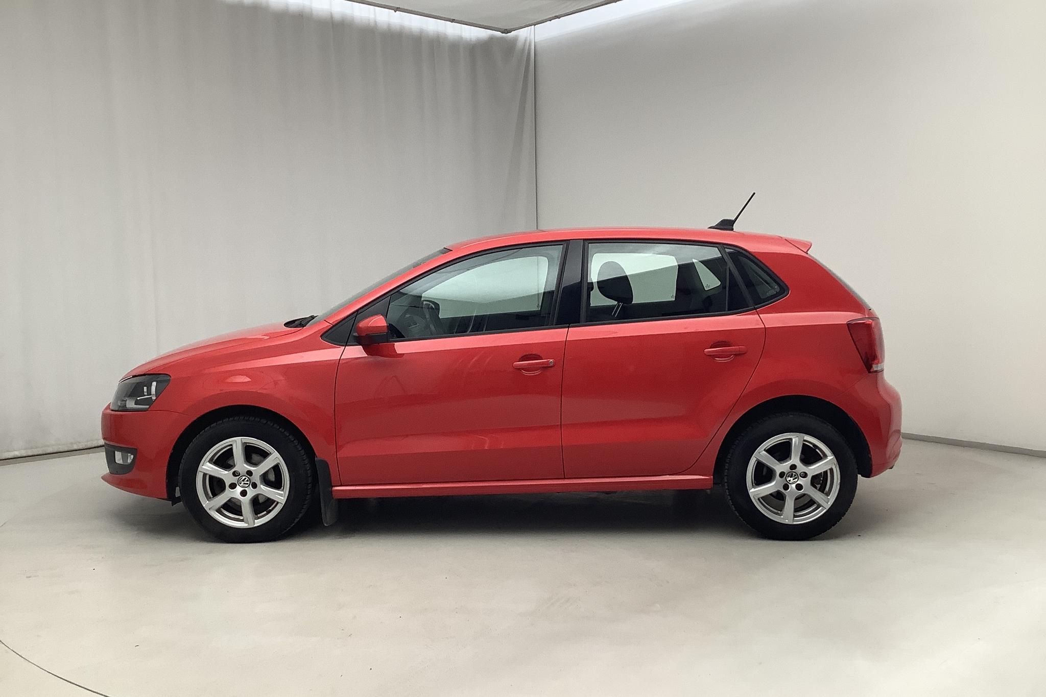 VW Polo 1.4 5dr (85hk) - 10 745 mil - Manuell - röd - 2014