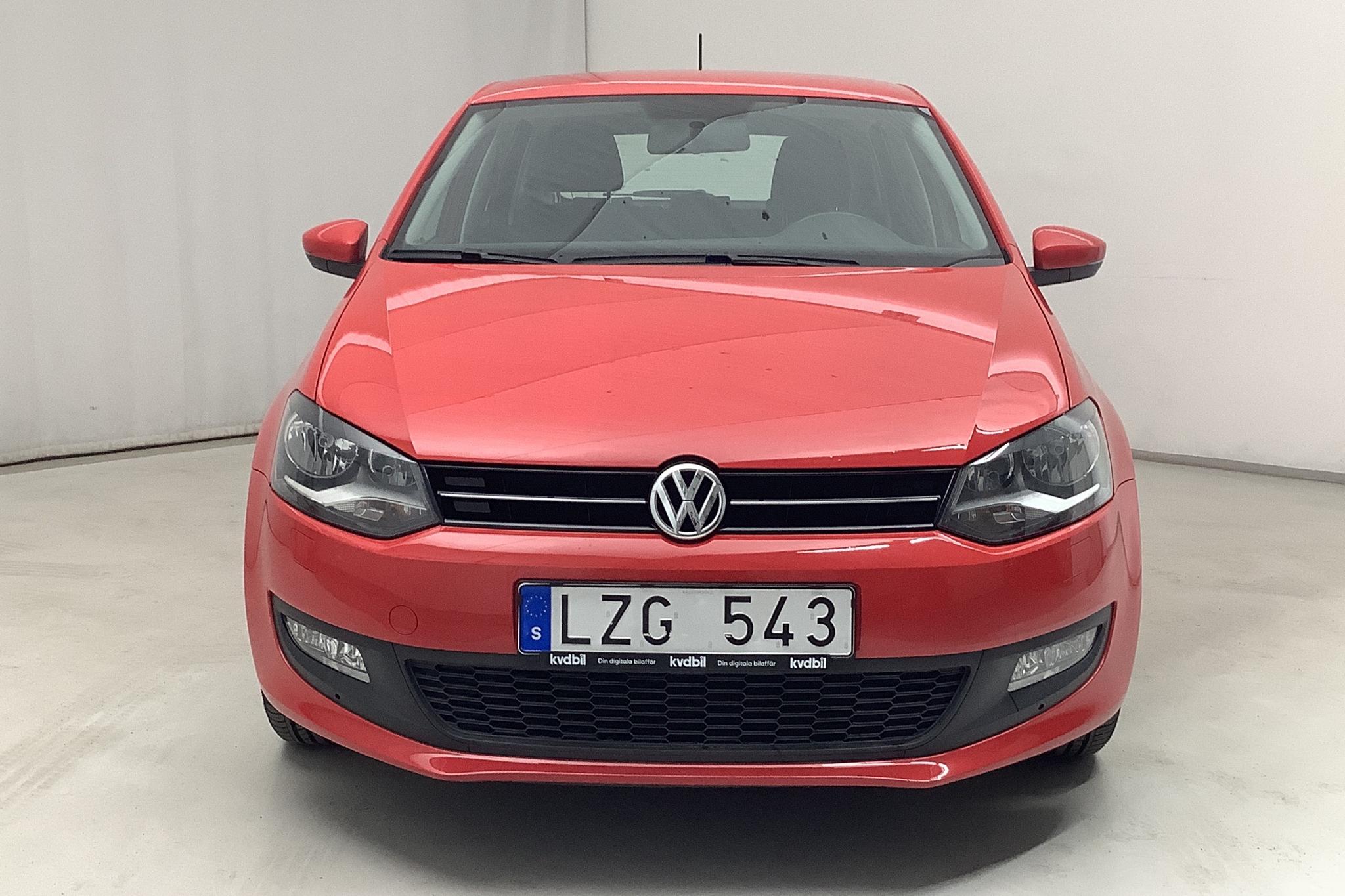 VW Polo 1.4 5dr (85hk) - 10 745 mil - Manuell - röd - 2014