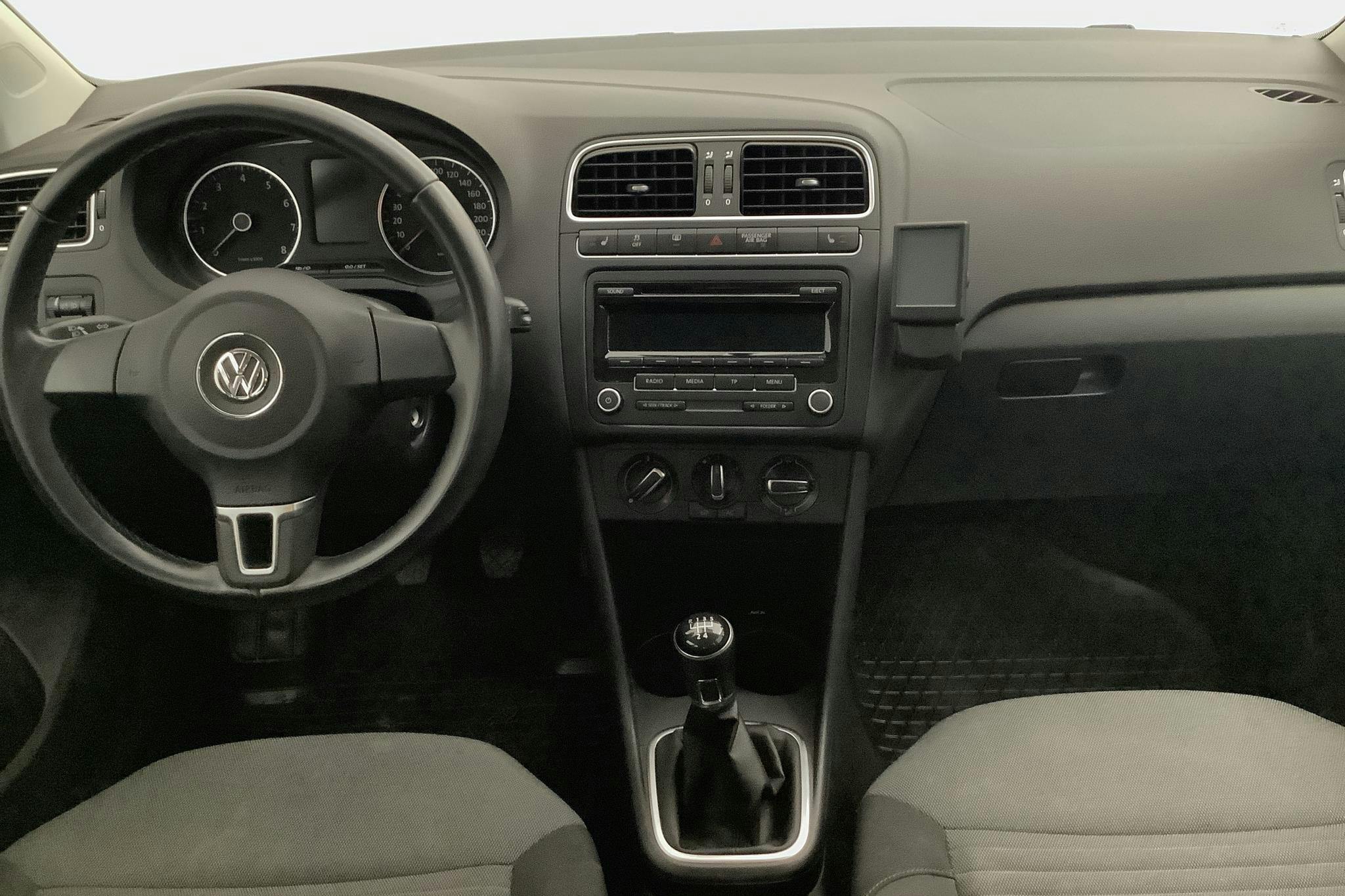 VW Polo 1.4 5dr (85hk) - 10 745 mil - Manuell - röd - 2014