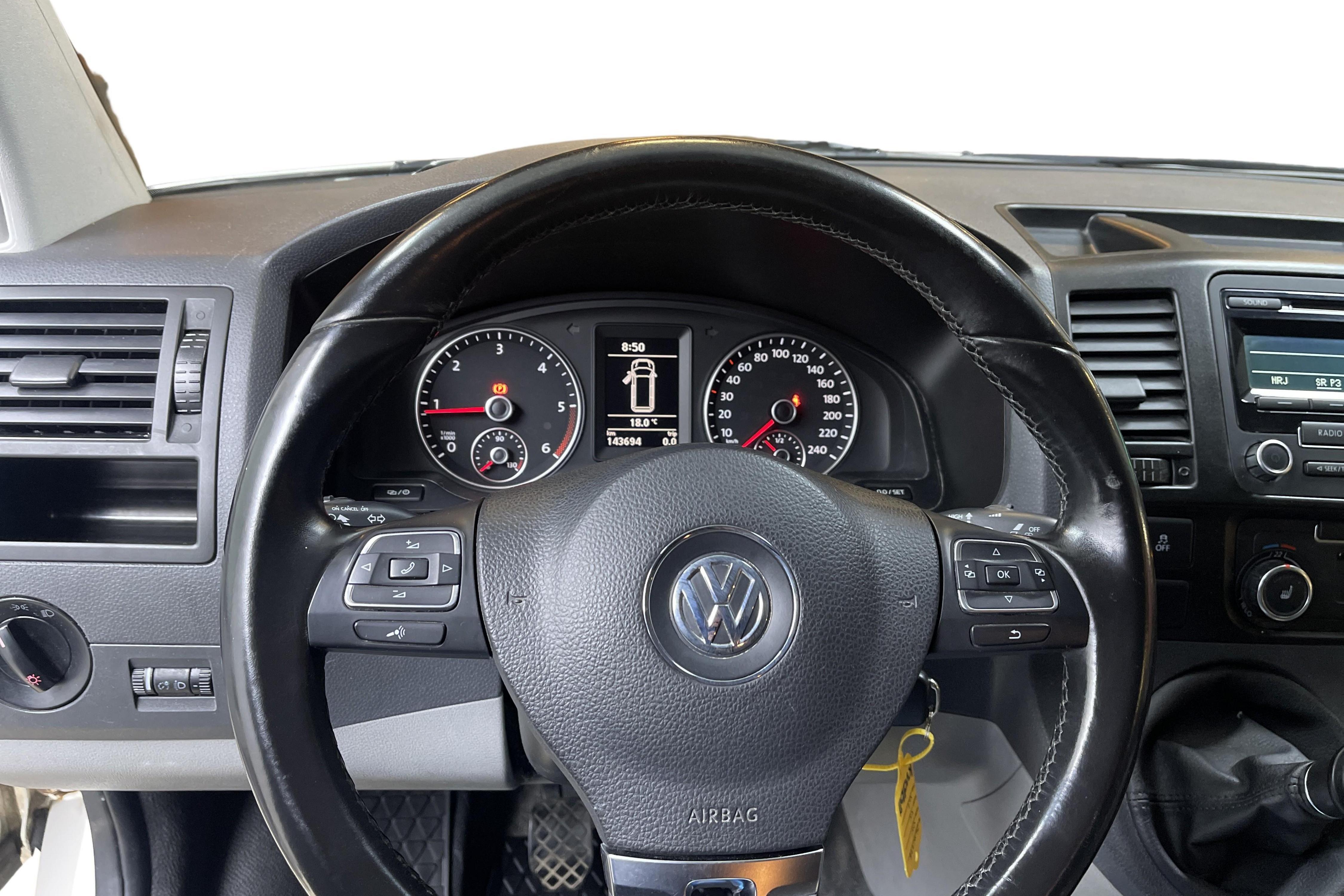 VW Transporter T5 2.0 TDI 4MOTION (140hk) - 143 700 km - Manual - white - 2014