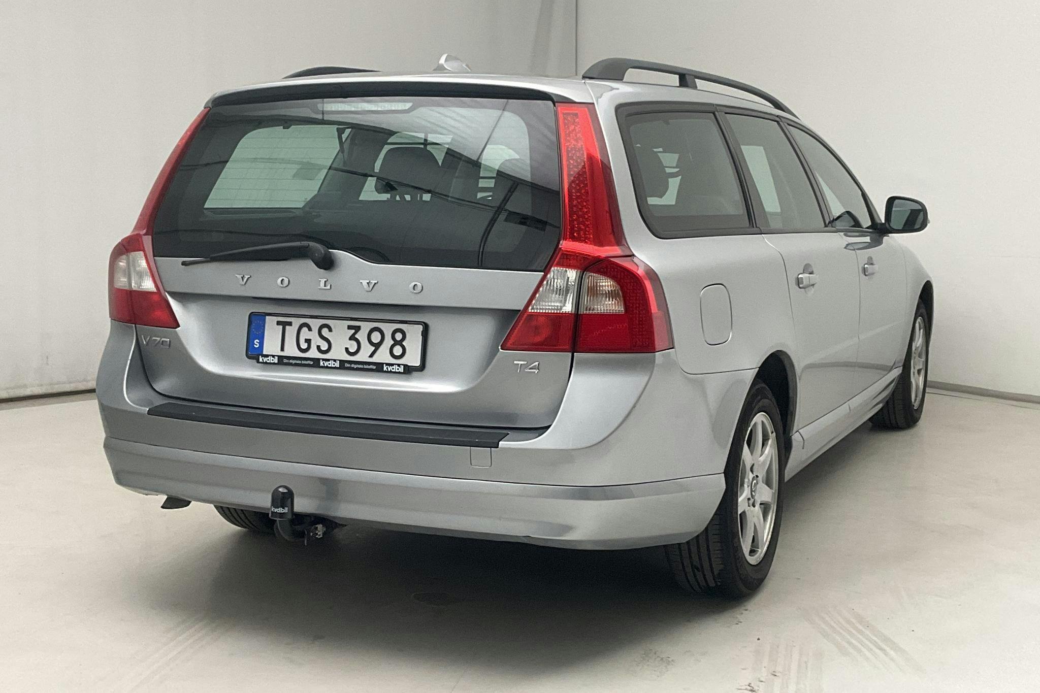 Volvo V70 II T4F (180hk) - 158 630 km - Automatic - silver - 2012