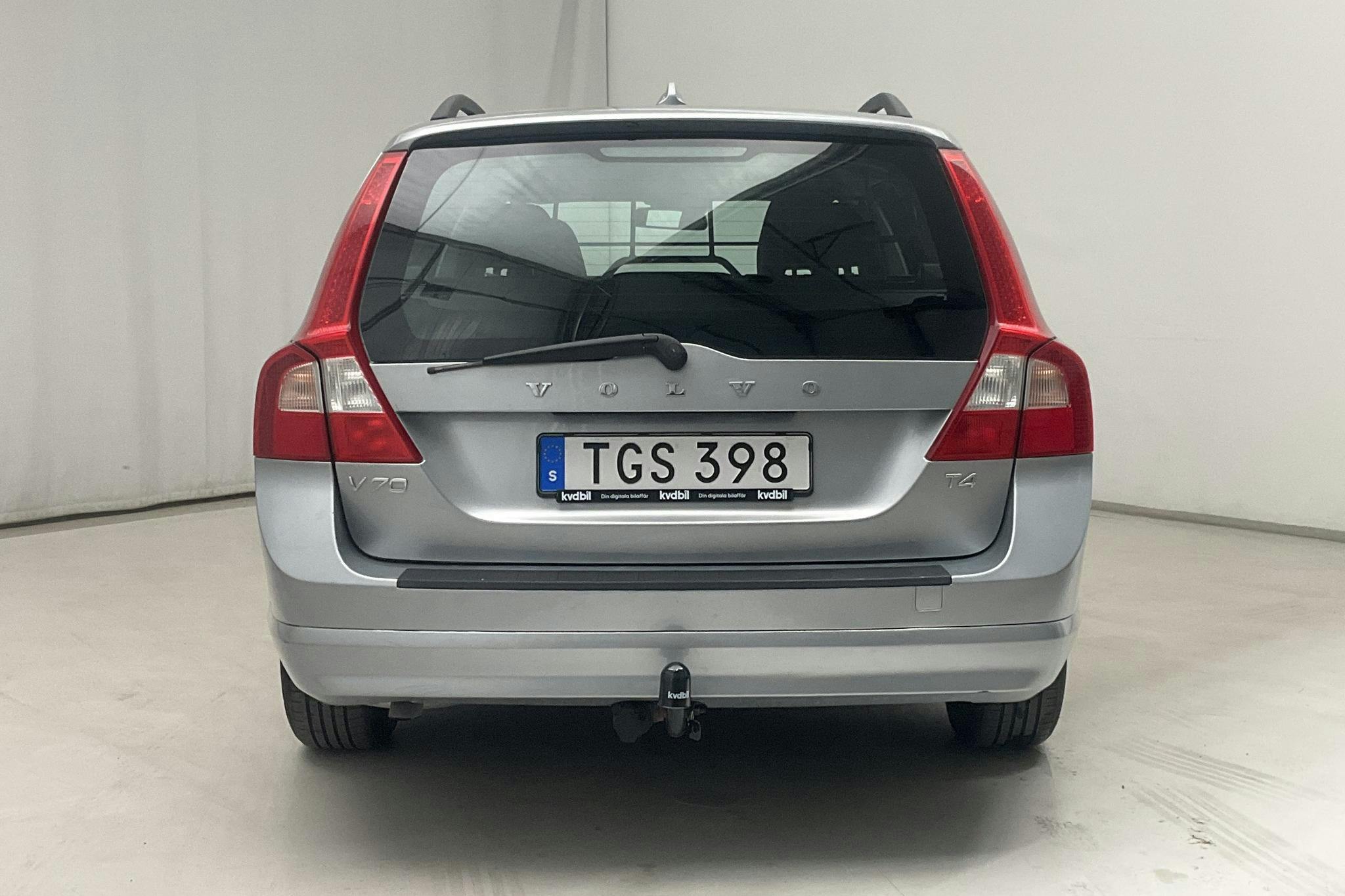 Volvo V70 II T4F (180hk) - 158 630 km - Automatic - silver - 2012