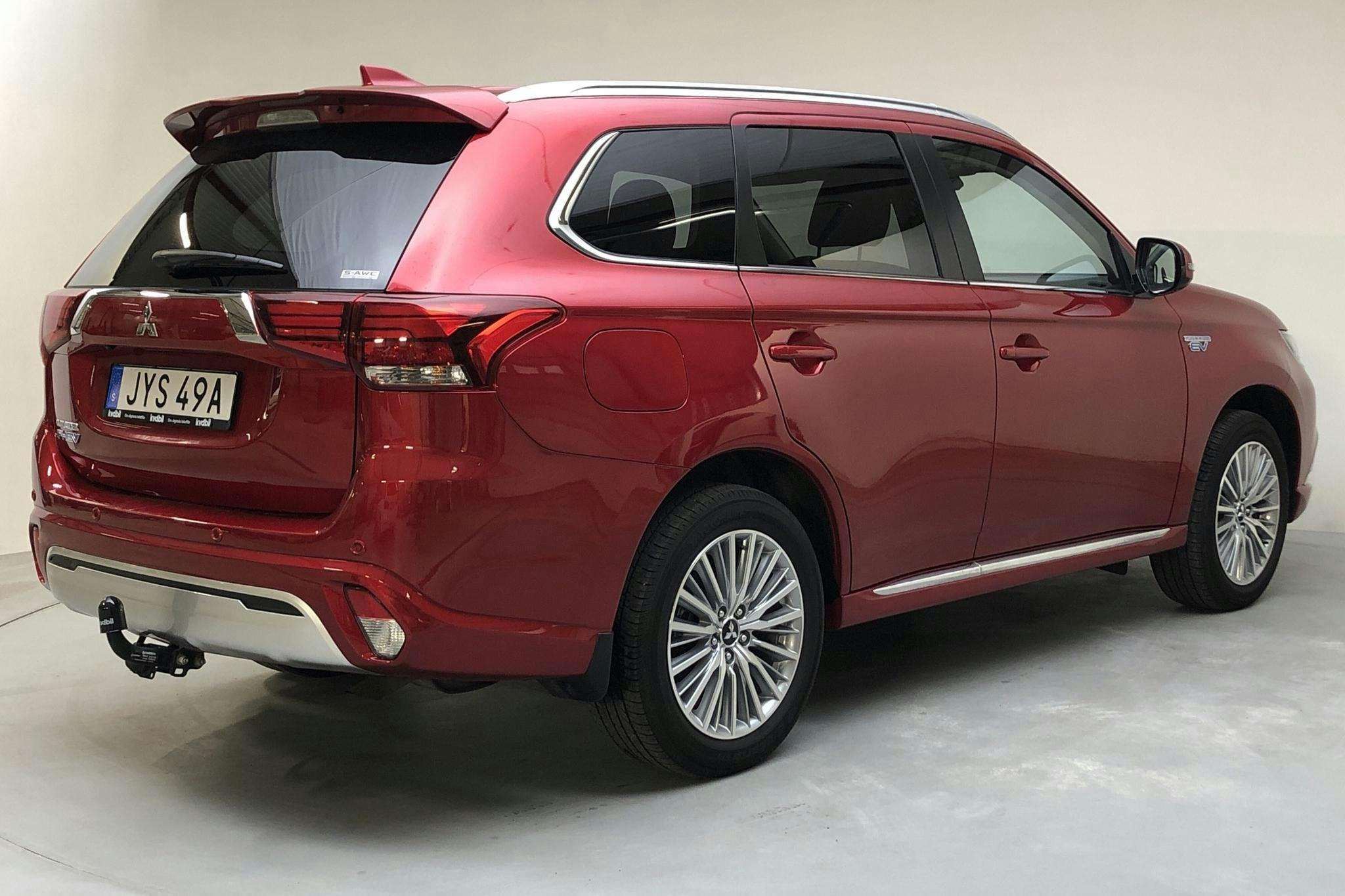 Mitsubishi Outlander 2.4 Plug-in Hybrid 4WD (136hk) - 74 890 km - Automatic - red - 2020
