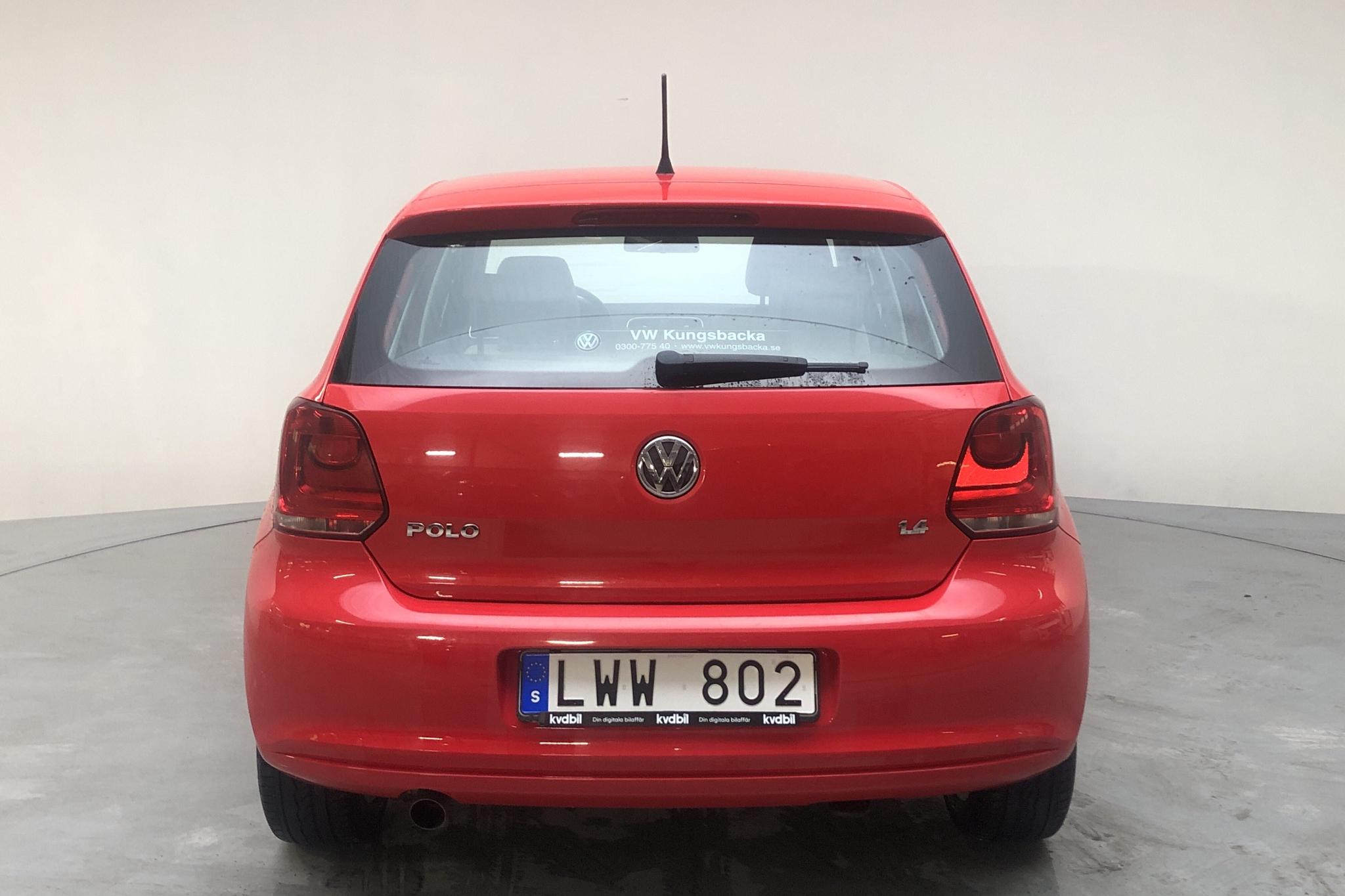 VW Polo 1.4 5dr (85hk) - 5 010 mil - Automat - röd - 2012