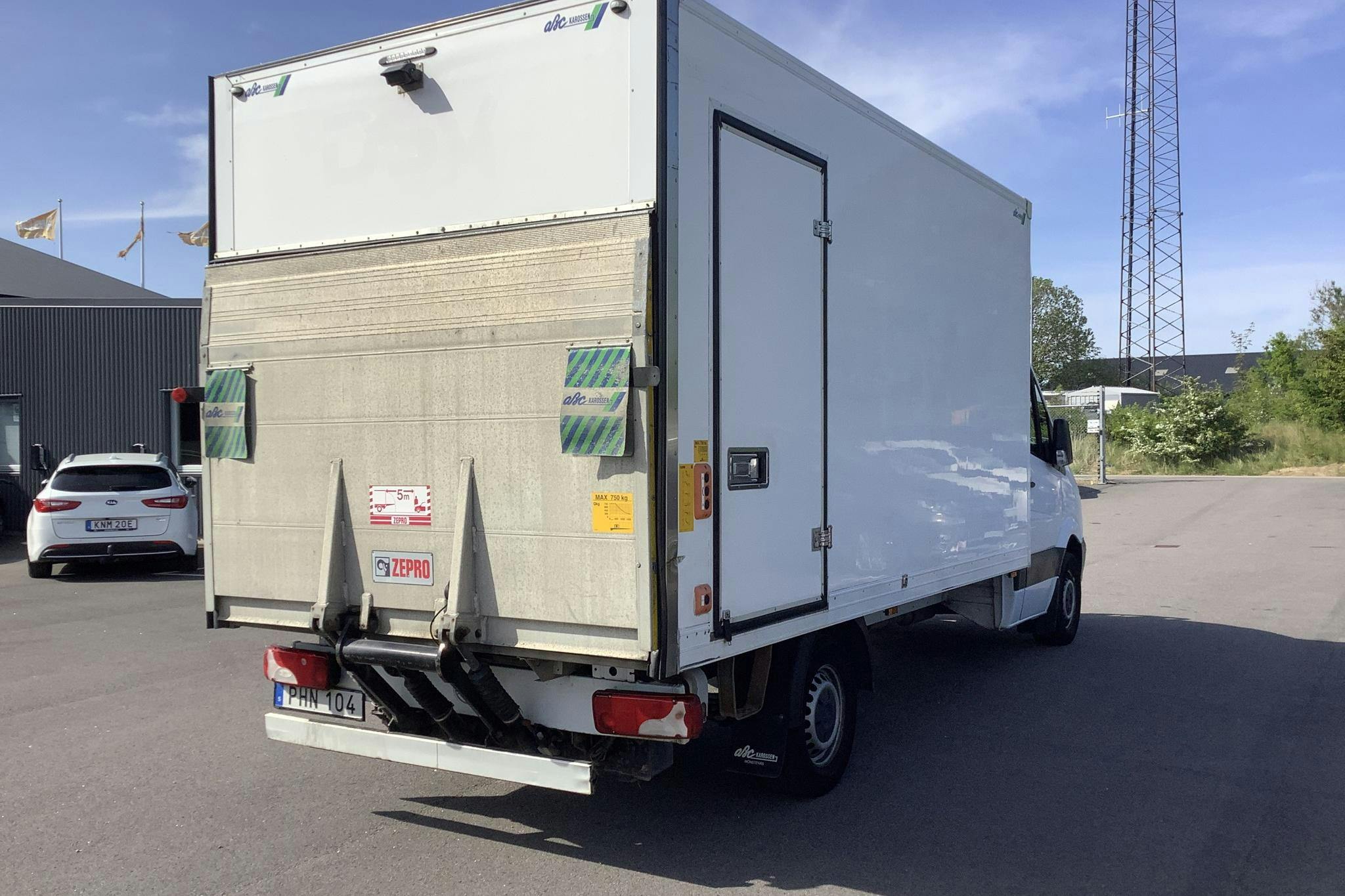 Mercedes Sprinter 316 CDI Volymskåp (163hk) - 129 840 km - Automatic - white - 2017