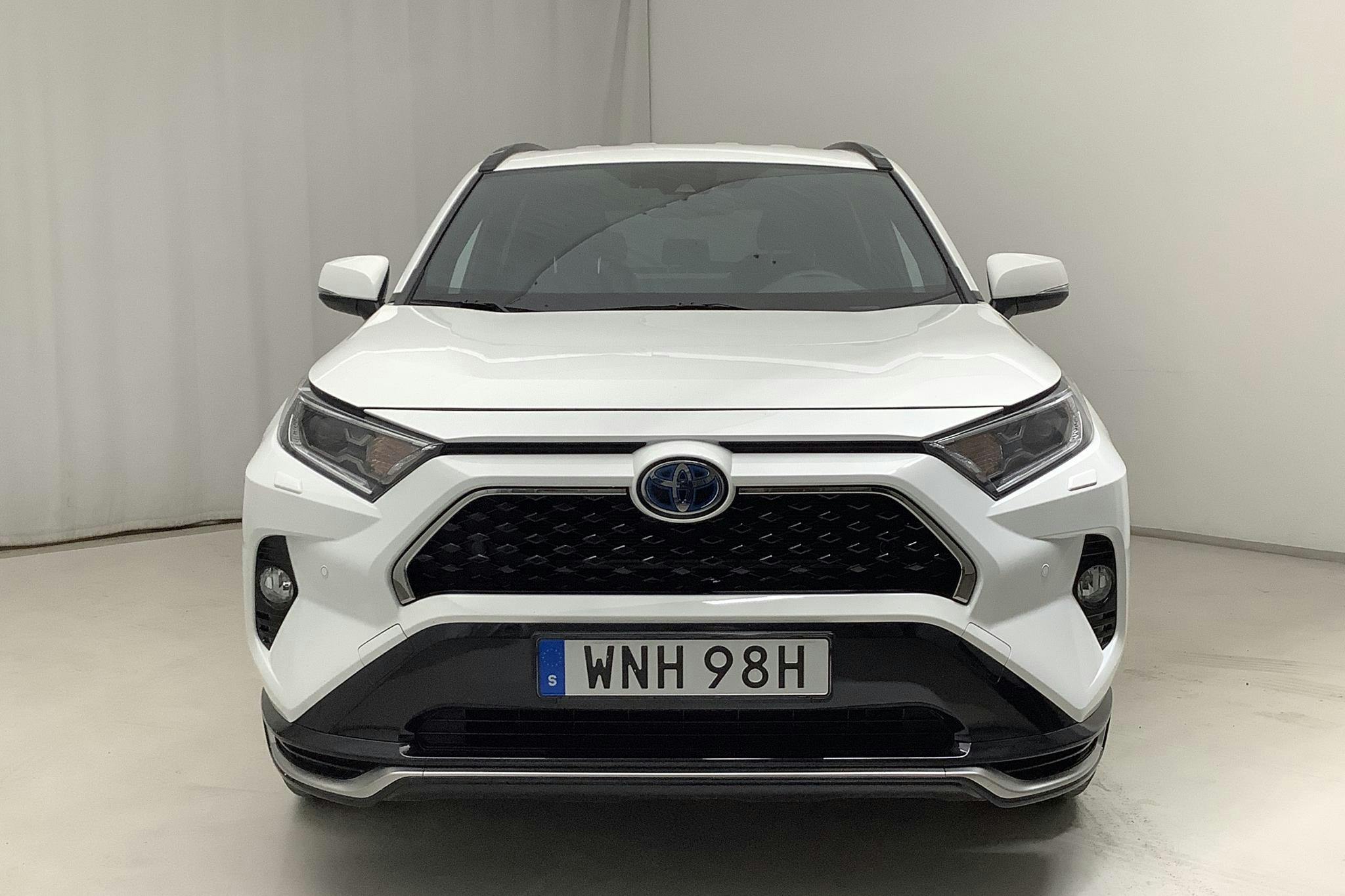 Toyota RAV4 2.5 Plug-in Hybrid AWD (306hk) - 106 690 km - Automatic - white - 2021