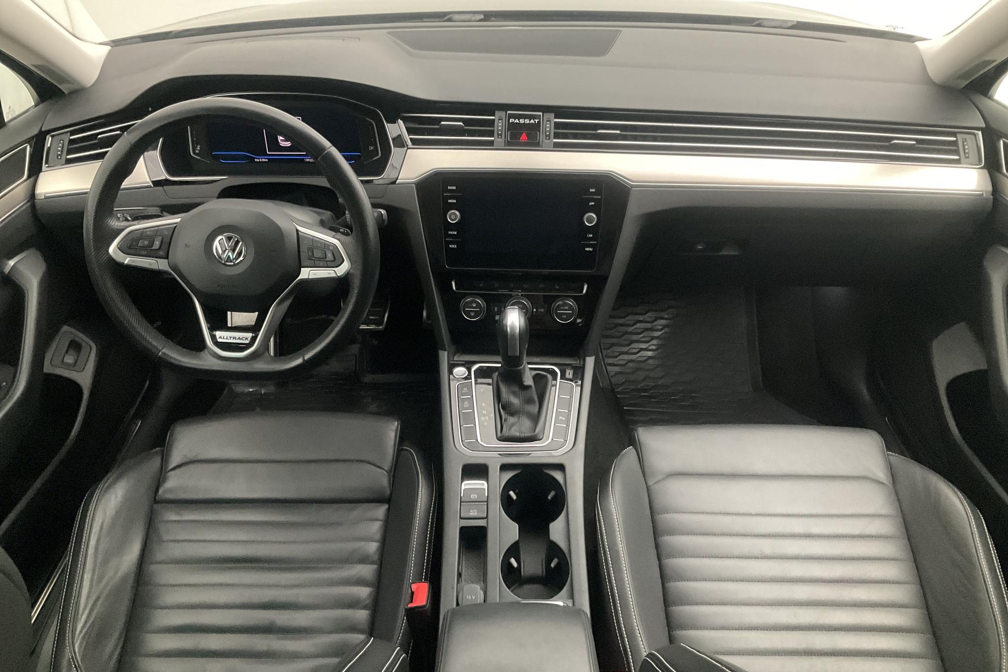 VW Passat 2.0 TDI Sportscombi 4MOTION (190hk) - 139 230 km - Automatic - Dark Grey - 2020