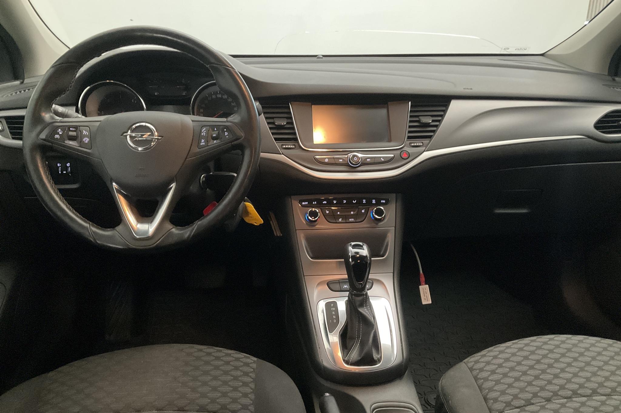 Opel Astra 1.6 CDTI ECOTEC SportsTourer (136hk) - 257 130 km - Automatic - white - 2017