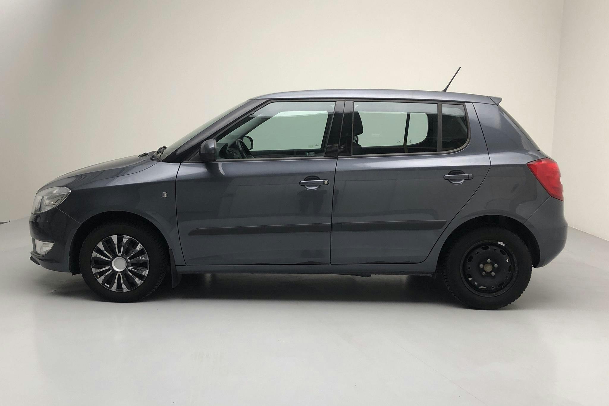 Skoda Fabia 1.2 (70hk) - 8 388 mil - Manuell - Dark Grey - 2012