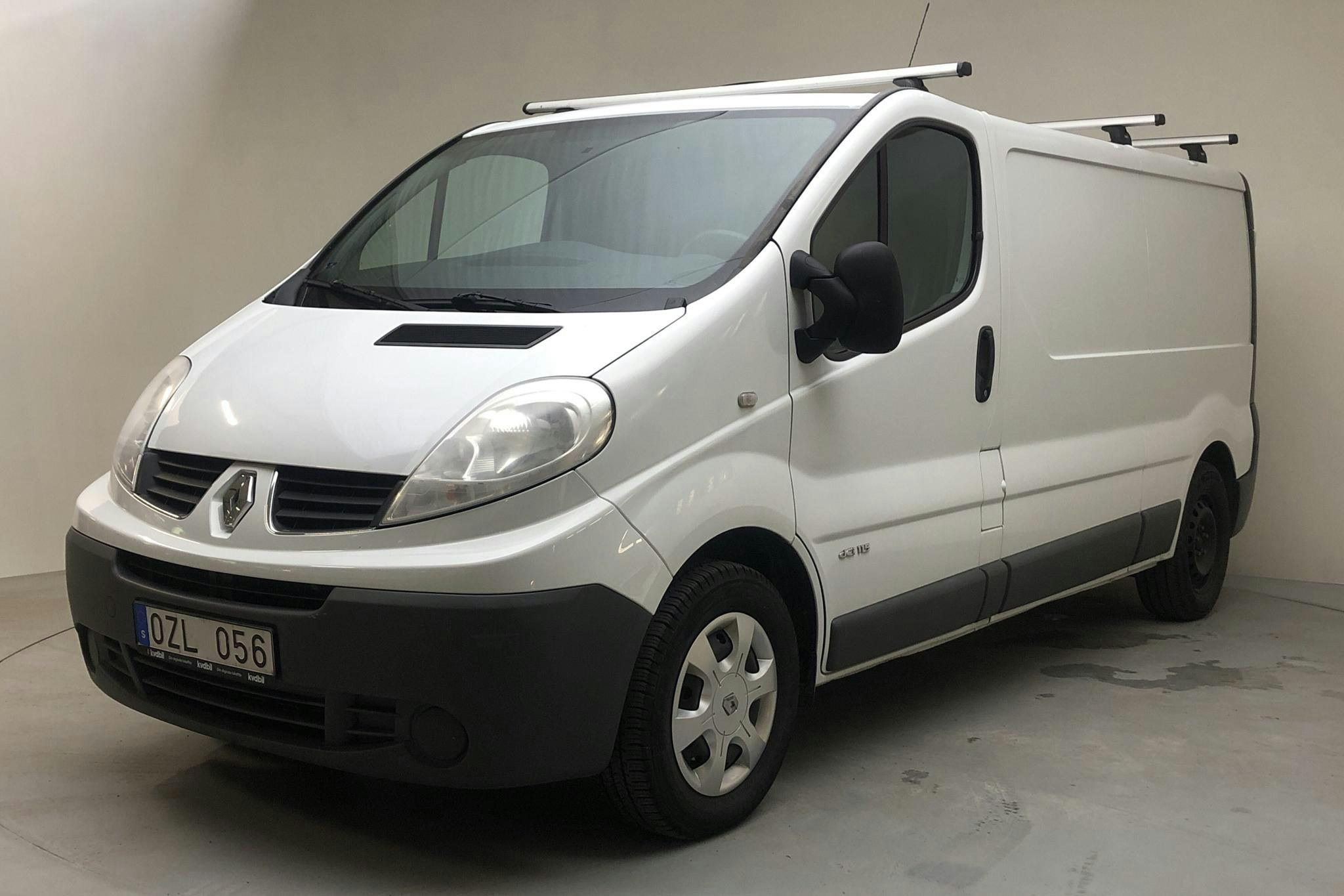 Renault Trafic 2.0 dCi Skåp/Buss (115hk) - 195 220 km - Manual - white - 2013
