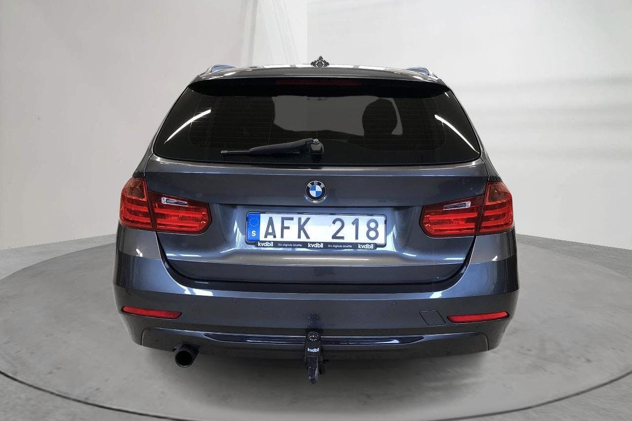 BMW 318d Touring, F31 (143hk) - 141 020 km - Automatic - gray - 2013