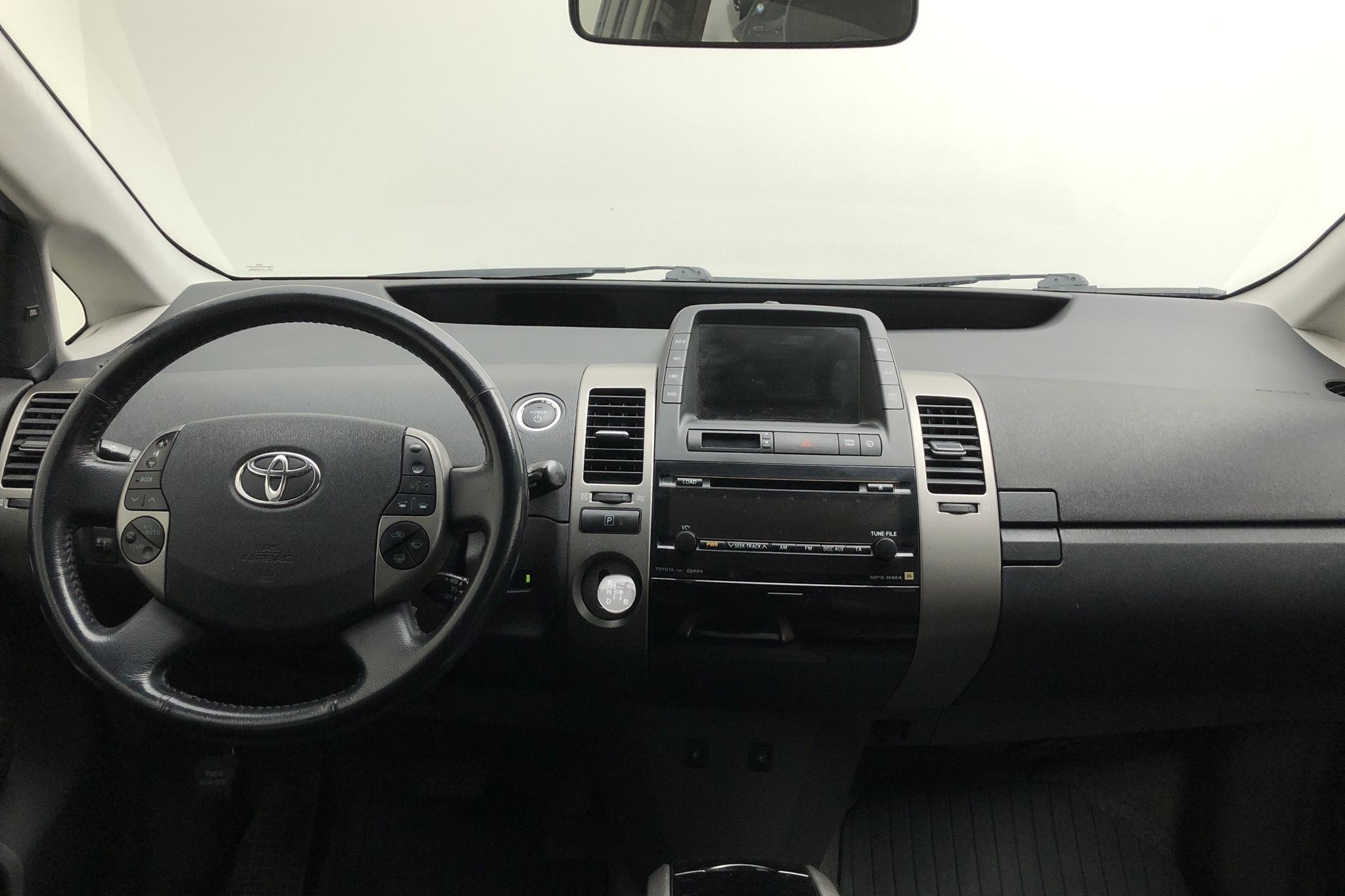 Toyota Prius 1.5 Hybrid (78hk) - 275 850 km - Automatic - gray - 2007