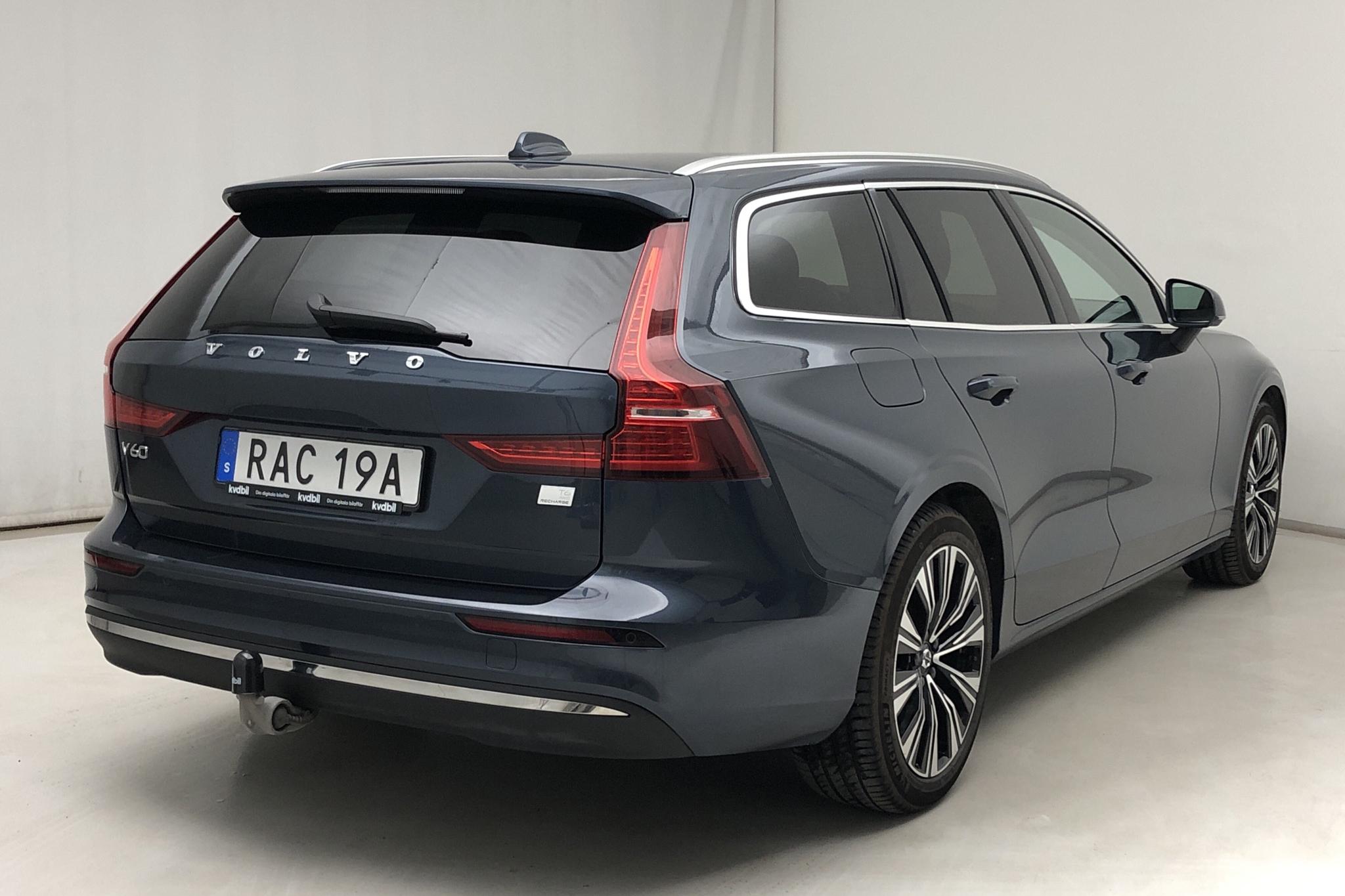 Volvo V60 T6 AWD Recharge (350hk) - 10 340 km - Automatic - Dark Blue - 2022