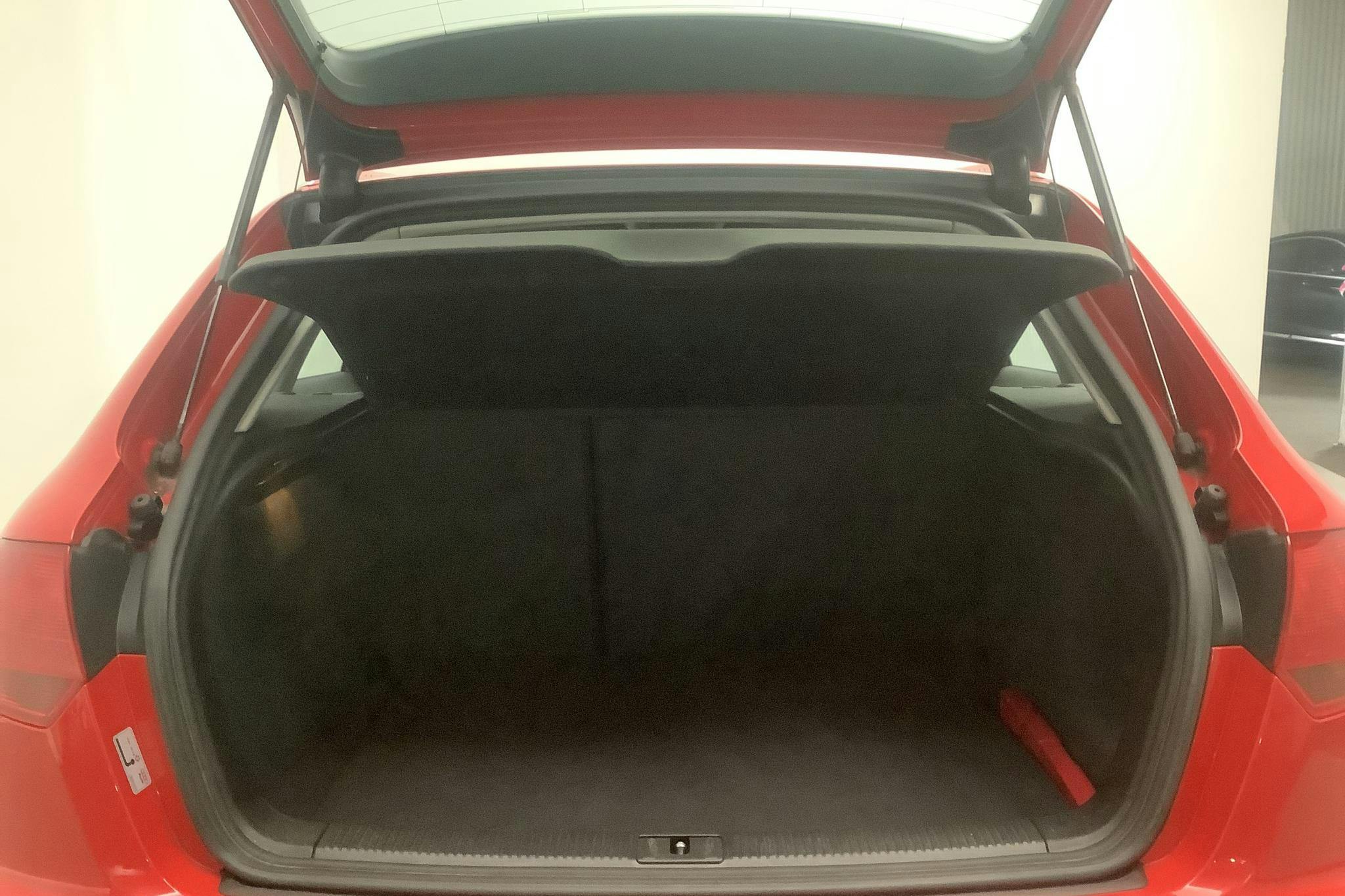 Audi A3 2.0 TFSI Sportback quattro (200hk) - 156 610 km - Manual - red - 2005
