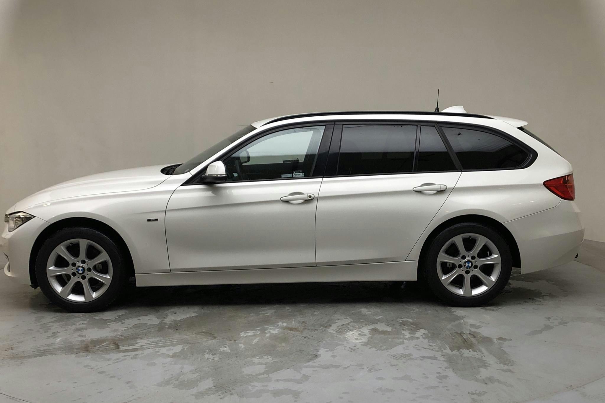 BMW 320d xDrive Touring, F31 (184hk) - 53 710 km - Automatic - white - 2014