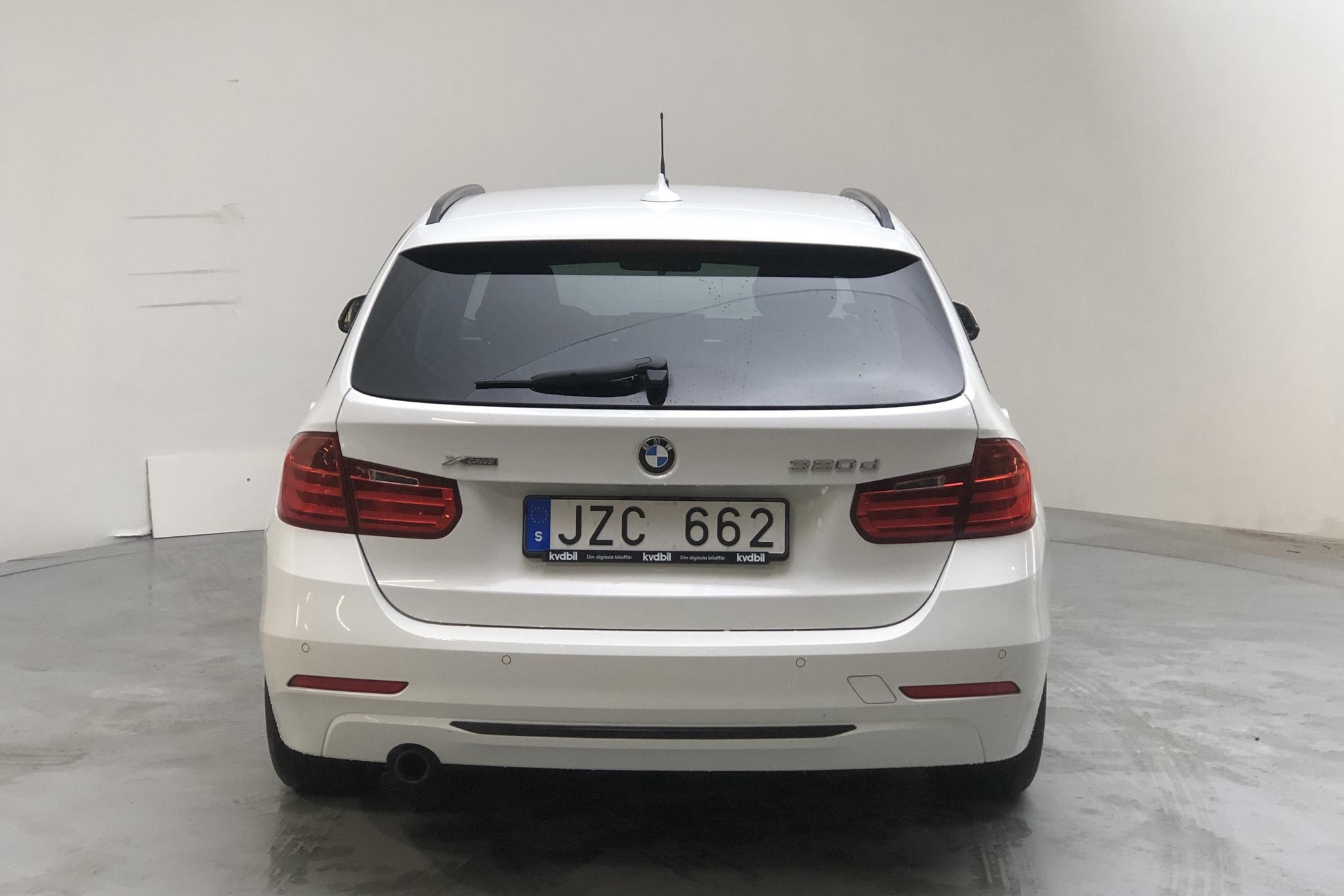 BMW 320d xDrive Touring, F31 (184hk) - 5 371 mil - Automat - vit - 2014