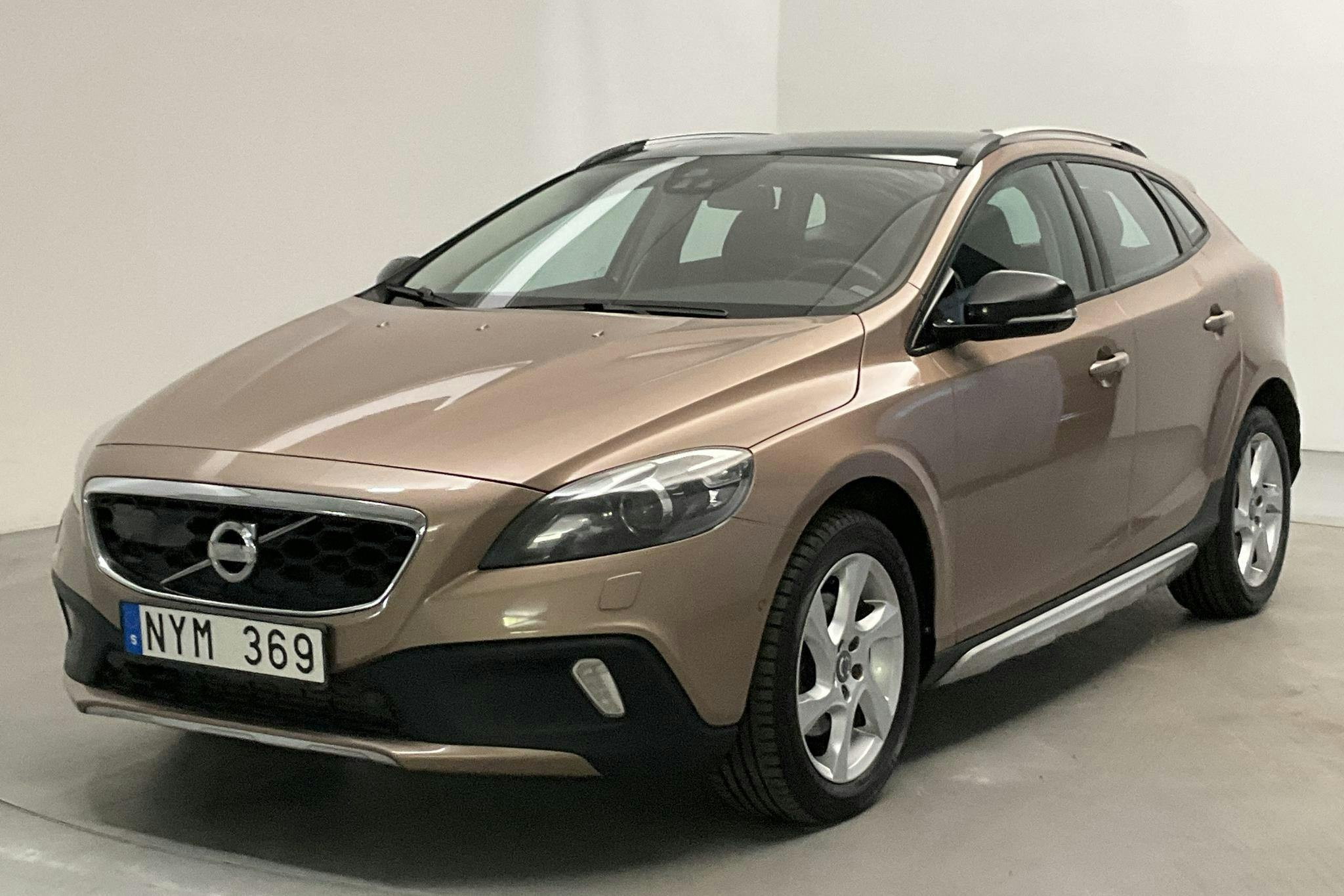 Volvo V40 Cross Country D2 (115hk) - 221 900 km - Manual - brown - 2014