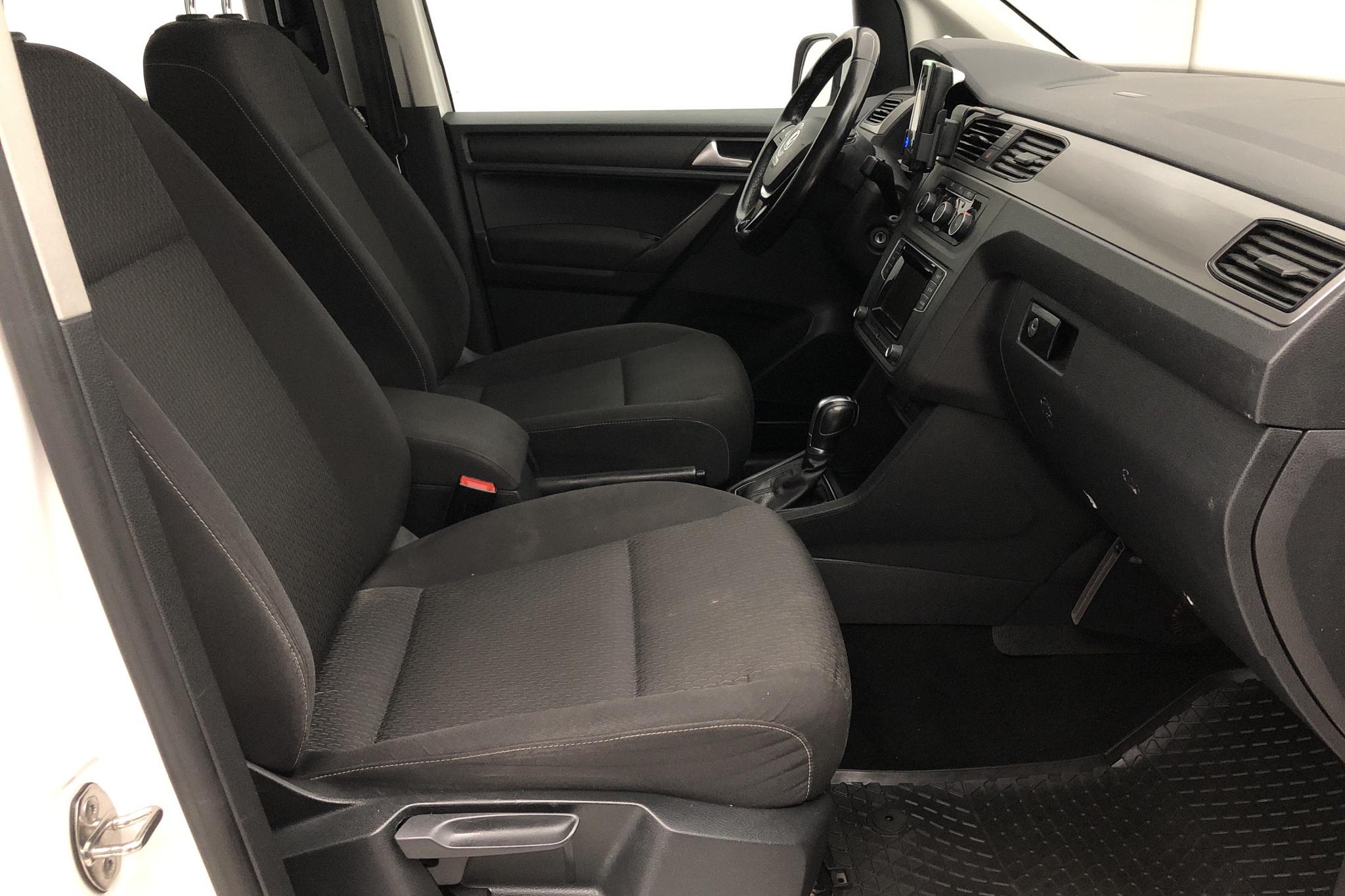 VW Caddy Maxi Life 1.4 TGI (110hk) - 14 127 mil - Automat - vit - 2017