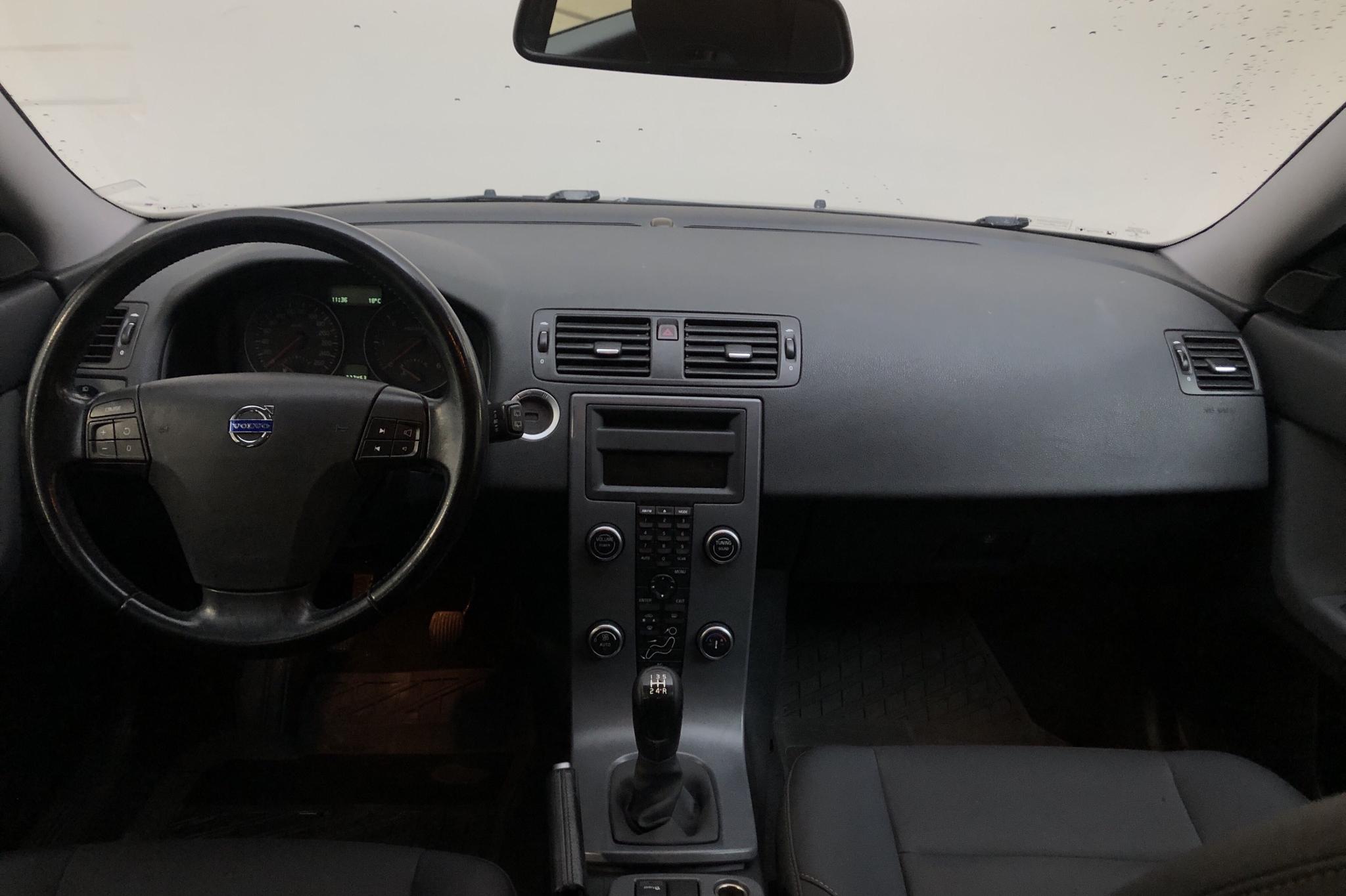 Volvo V50 1.6D DRIVe (109hk) - 232 460 km - Manual - black - 2010