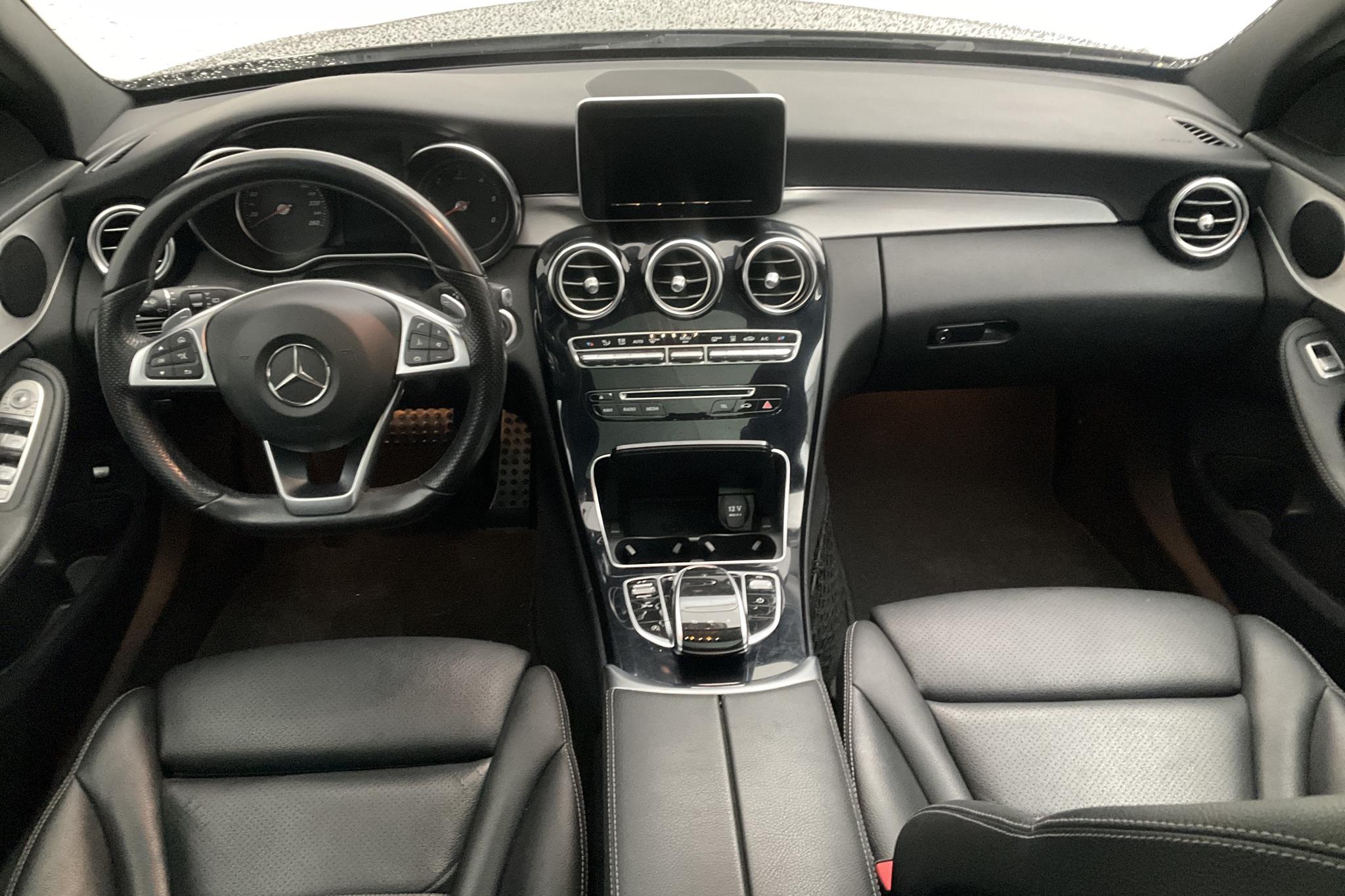 Mercedes C 220 d 4MATIC Kombi S205 (170hk) - 21 175 mil - Automat - svart - 2017