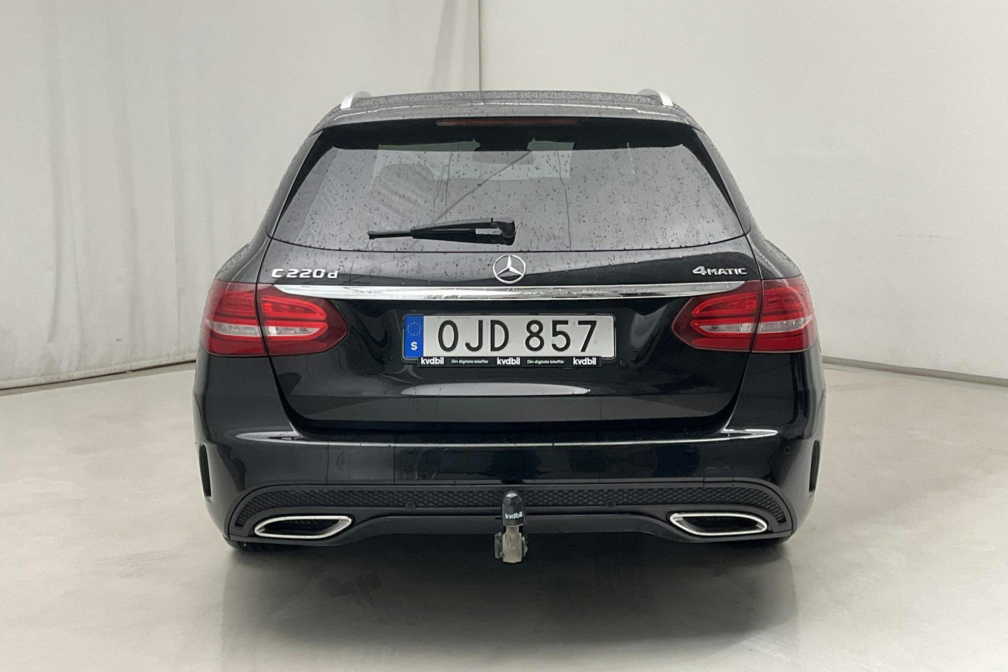 Mercedes C 220 d 4MATIC Kombi S205 (170hk) - 211 750 km - Automatic - black - 2017