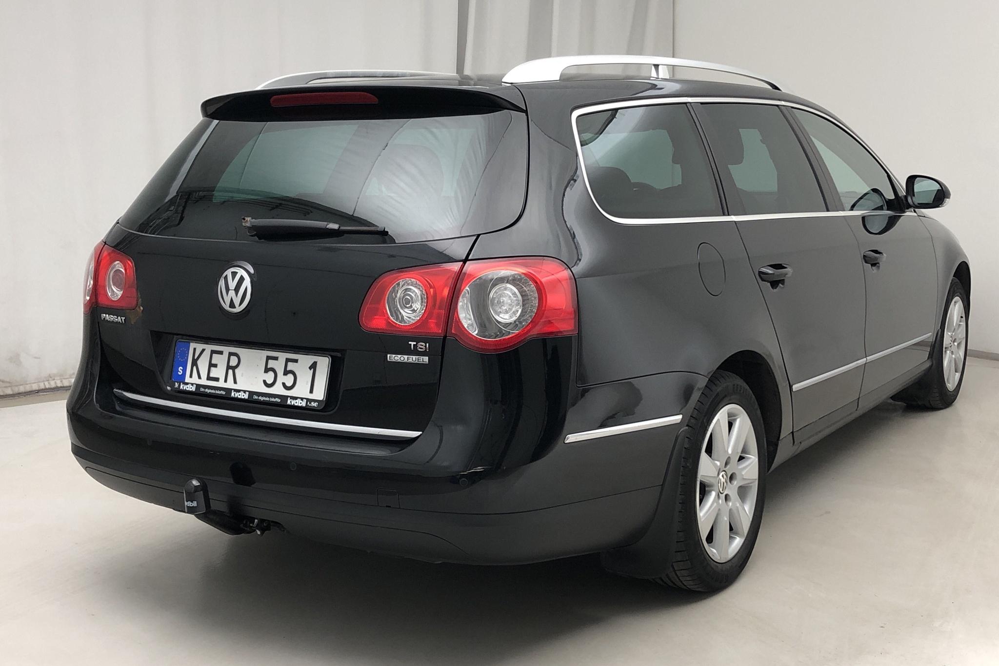 VW Passat 1.4 TSI EcoFuel Variant (150hk) - 16 613 mil - Manuell - svart - 2010