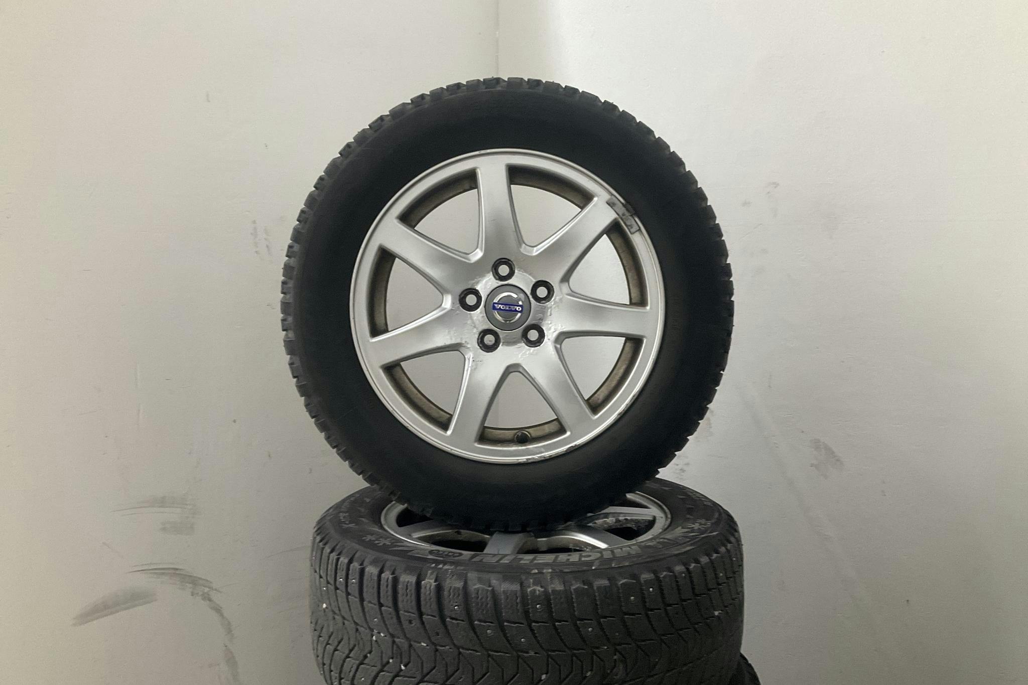 Volvo V70 II 2.5FT (200hk) - 254 490 km - Manual - black - 2009