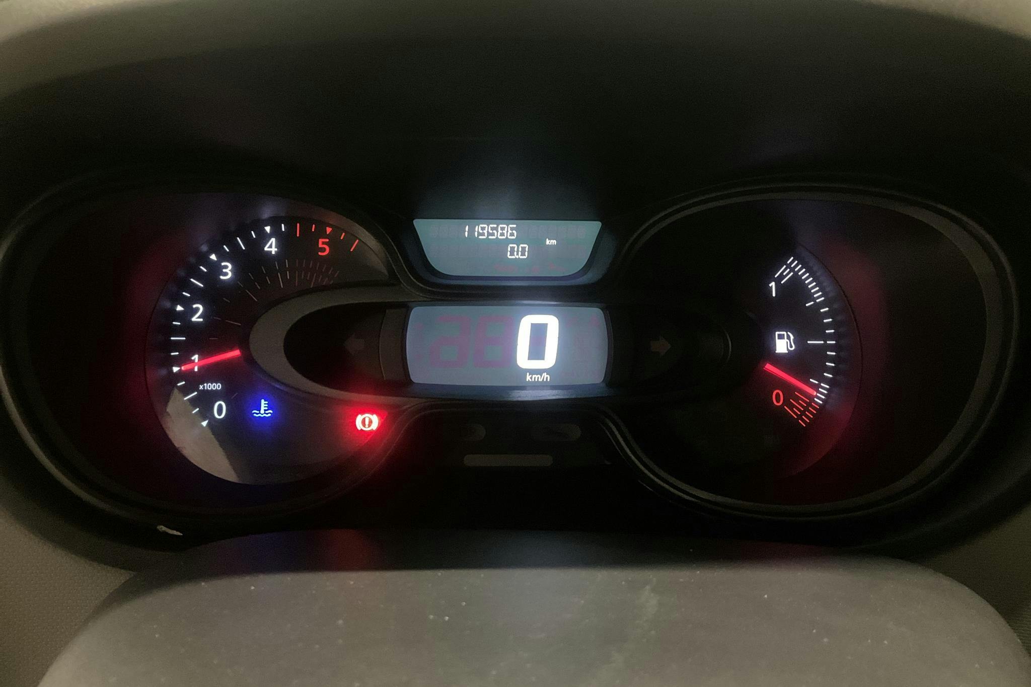 Renault Trafic 1.6 dCi Skåp (125hk) - 11 958 mil - Manuell - vit - 2018
