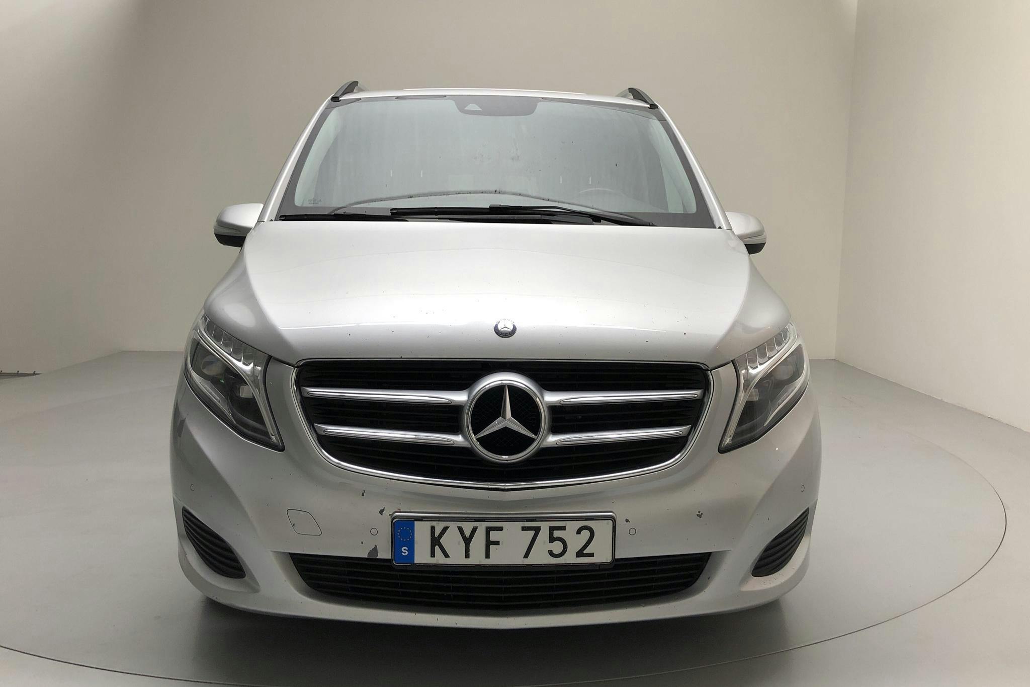 Mercedes V 220 d W447 (163hk) - 31 699 mil - Automat - silver - 2016