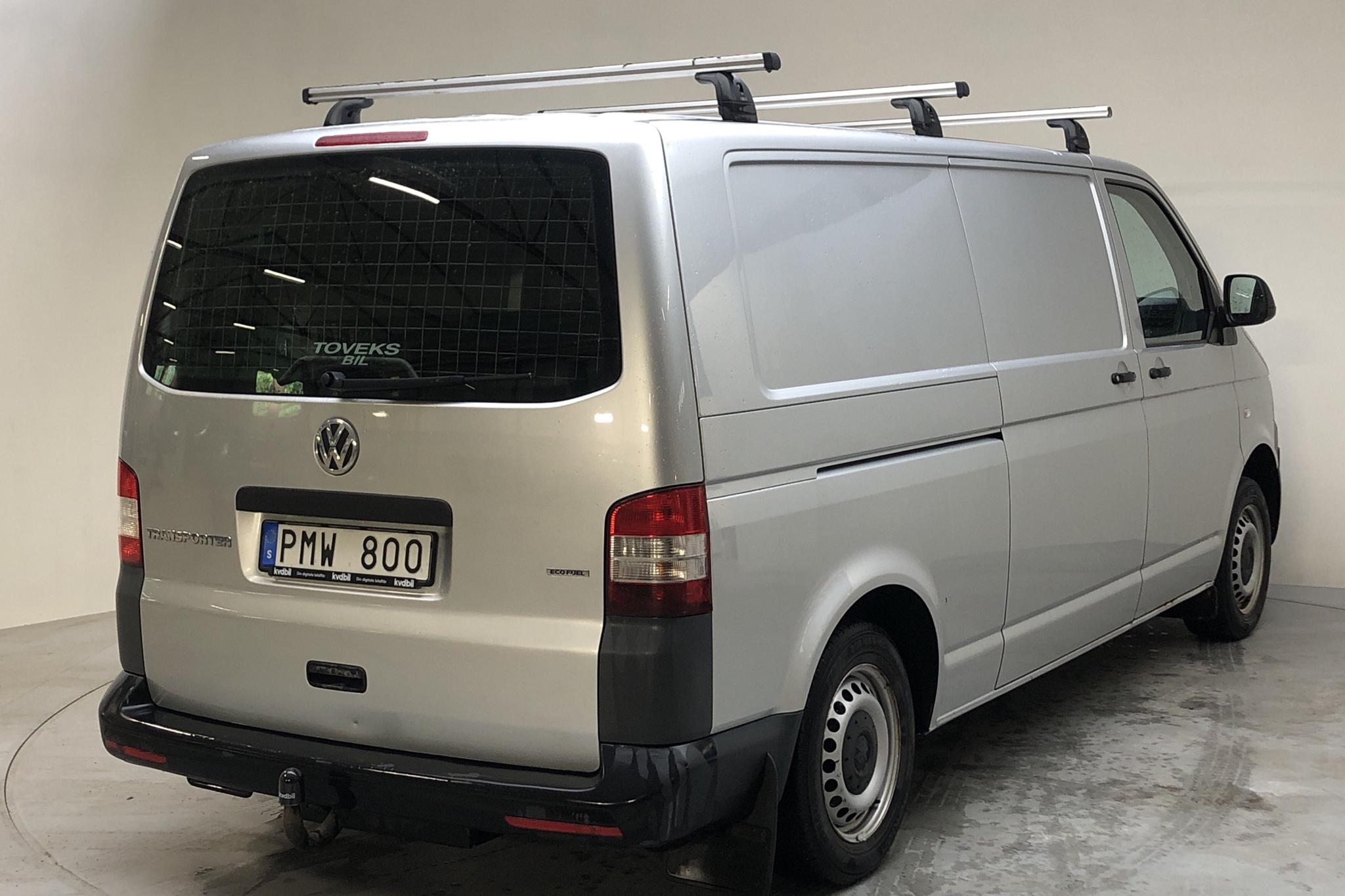 VW Transporter T5 2.0 Ecofuel (115hk) - 118 200 km - Manual - silver - 2013