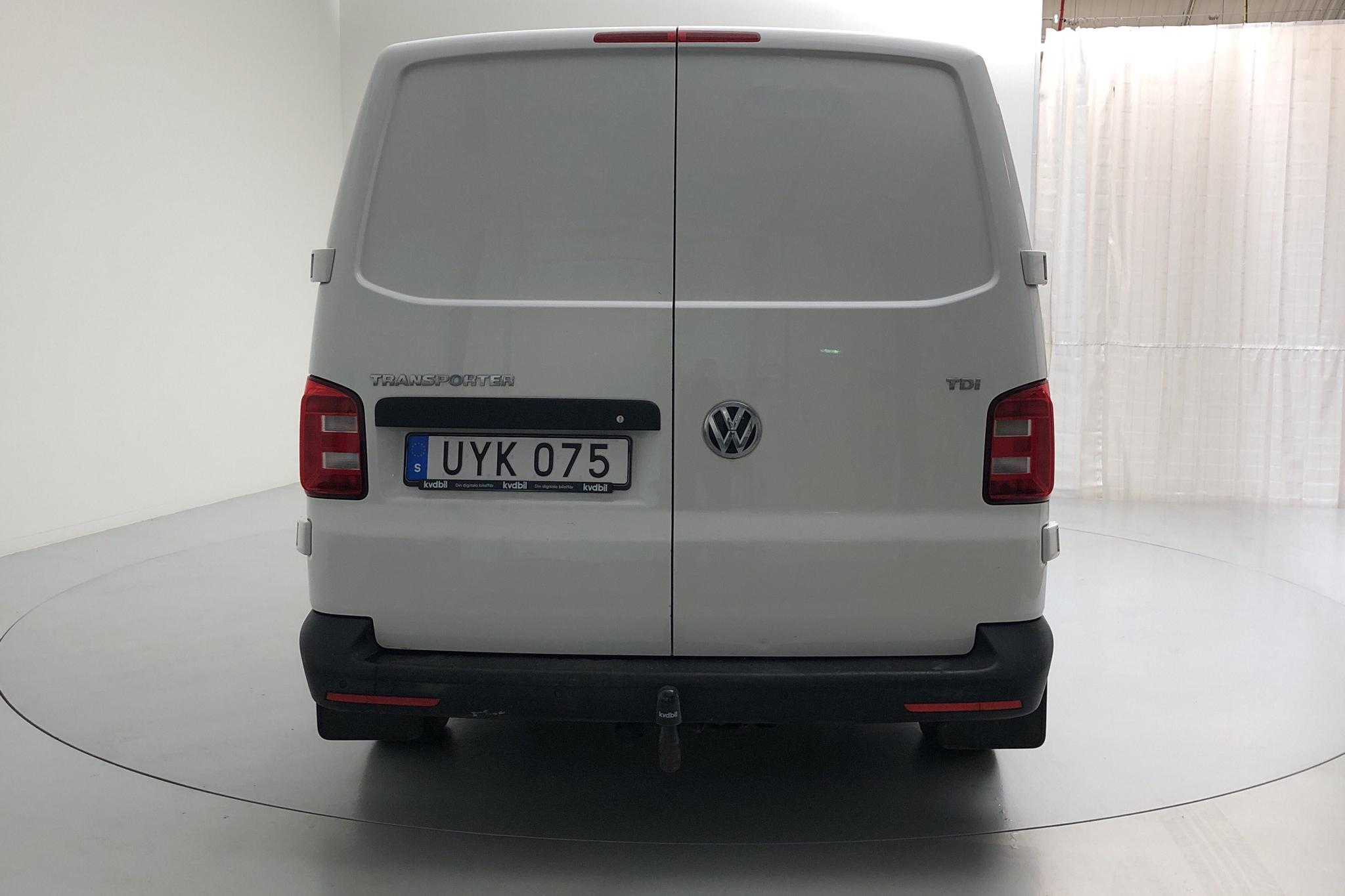 VW Transporter T6 2.0 TDI BMT Skåp (102hk) - 6 815 mil - Manuell - vit - 2018