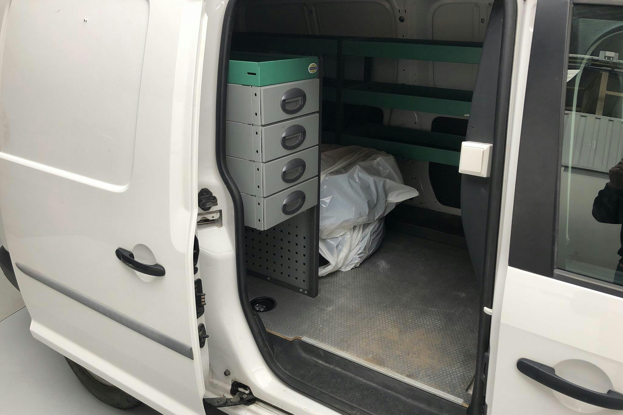 VW Caddy 2.0 TDI Maxi Skåp (102hk) - 13 458 mil - Automat - vit - 2018