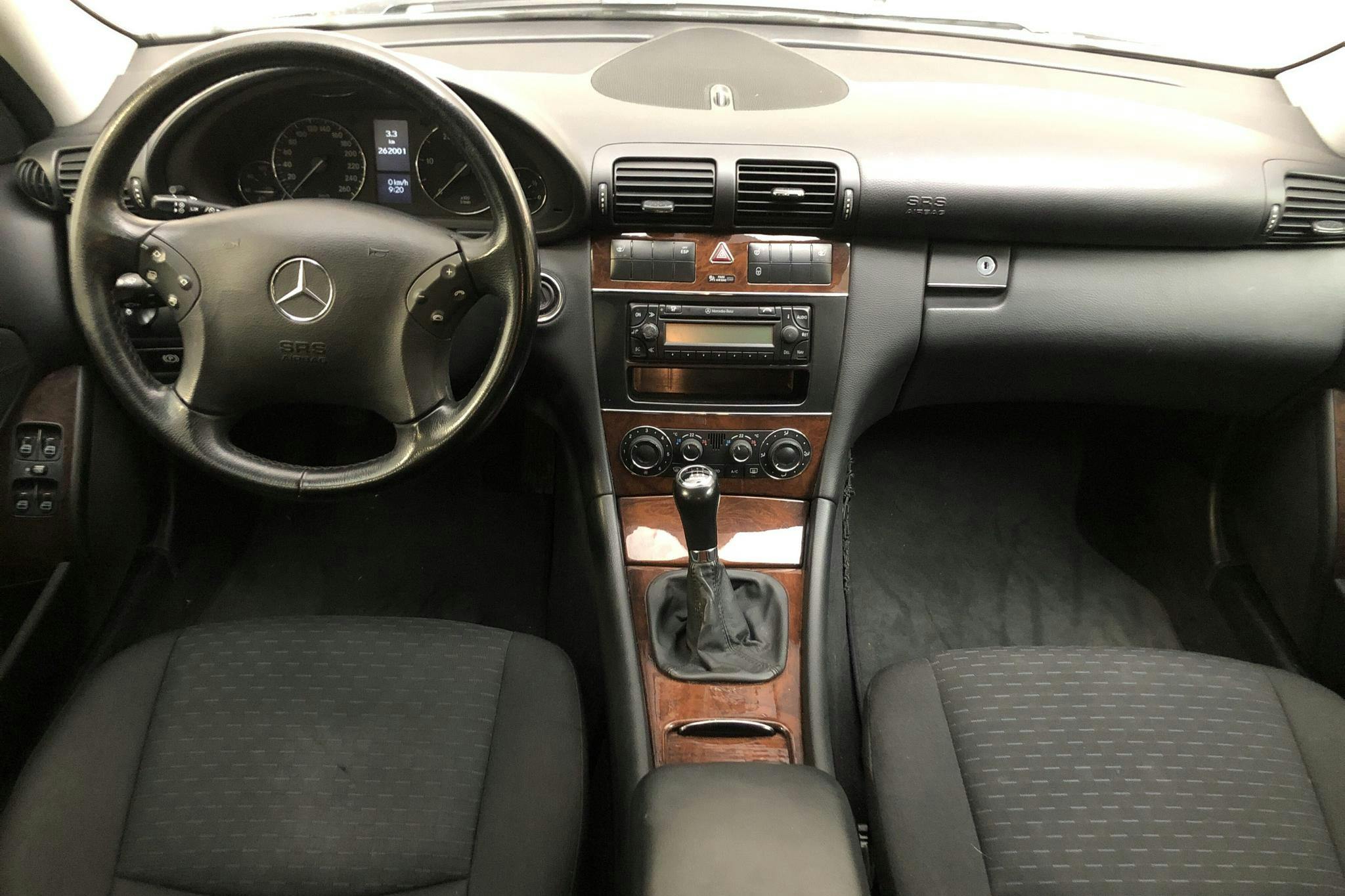 Mercedes C 220 CDI Kombi W203 (150hk) - 26 200 mil - Manuell - silver - 2006