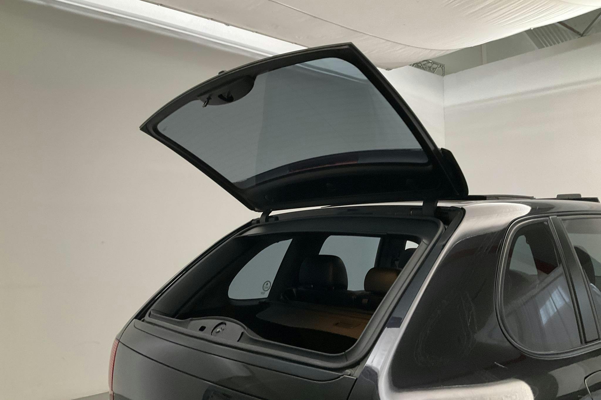 Porsche Cayenne Turbo WLS 4.5 (500hk) - 240 460 km - Automatic - black - 2006