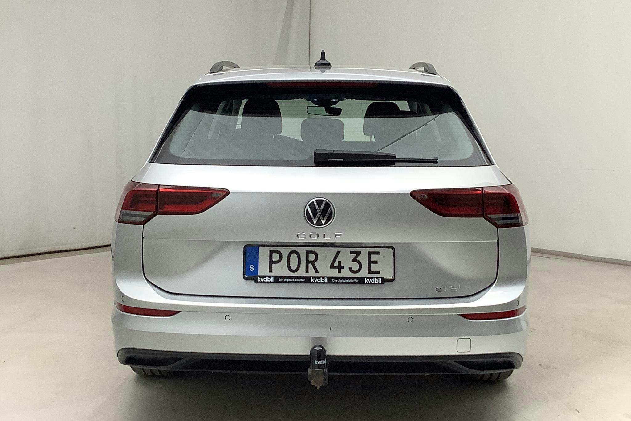 VW Golf VIII 1.5 TSI 5dr (130hk) - 4 347 mil - Automat - silver - 2021