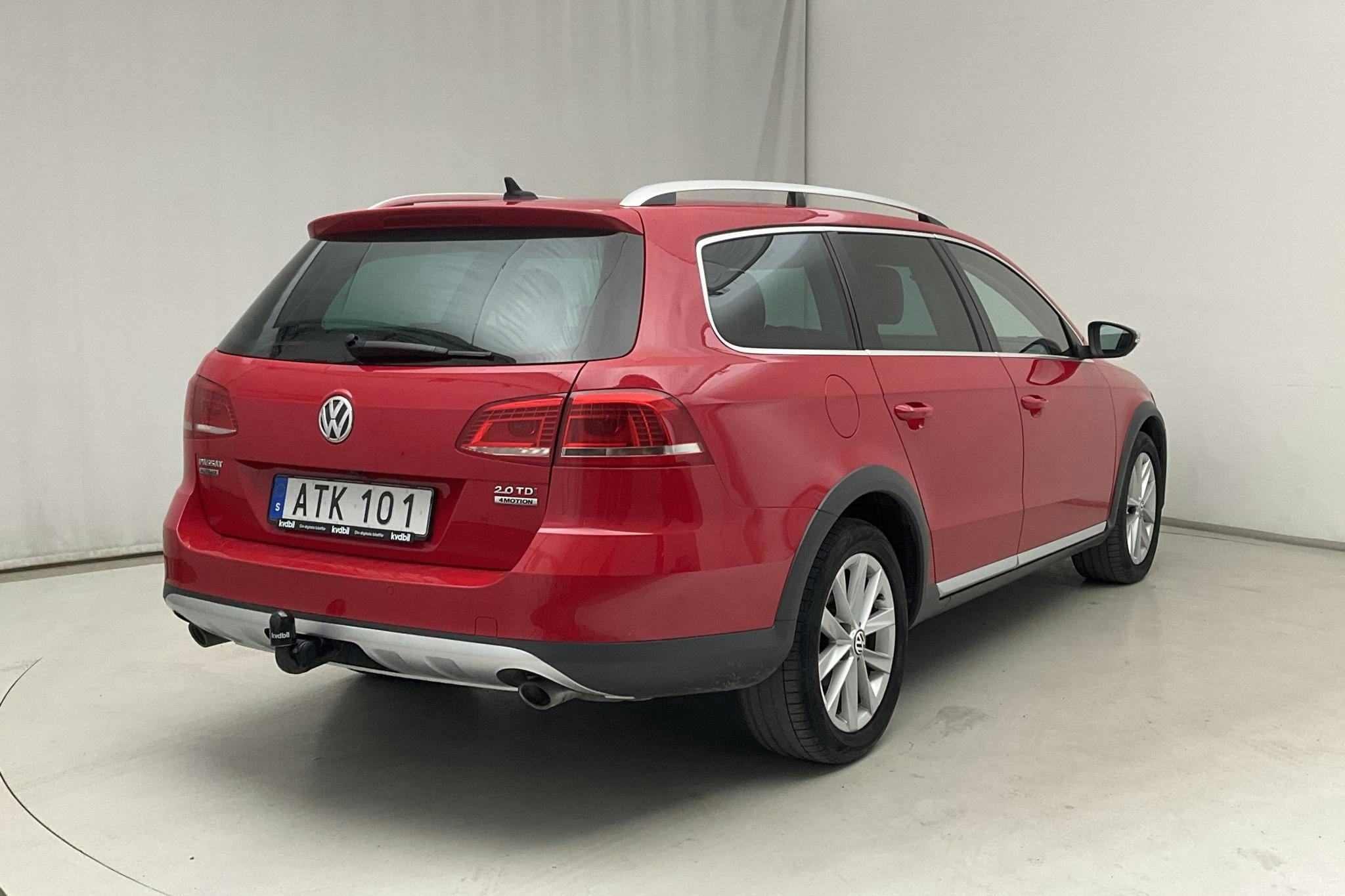 VW Passat Alltrack 2.0 TDI BlueMotion Technology 4Motion (177hk) - 204 280 km - Automatic - red - 2015