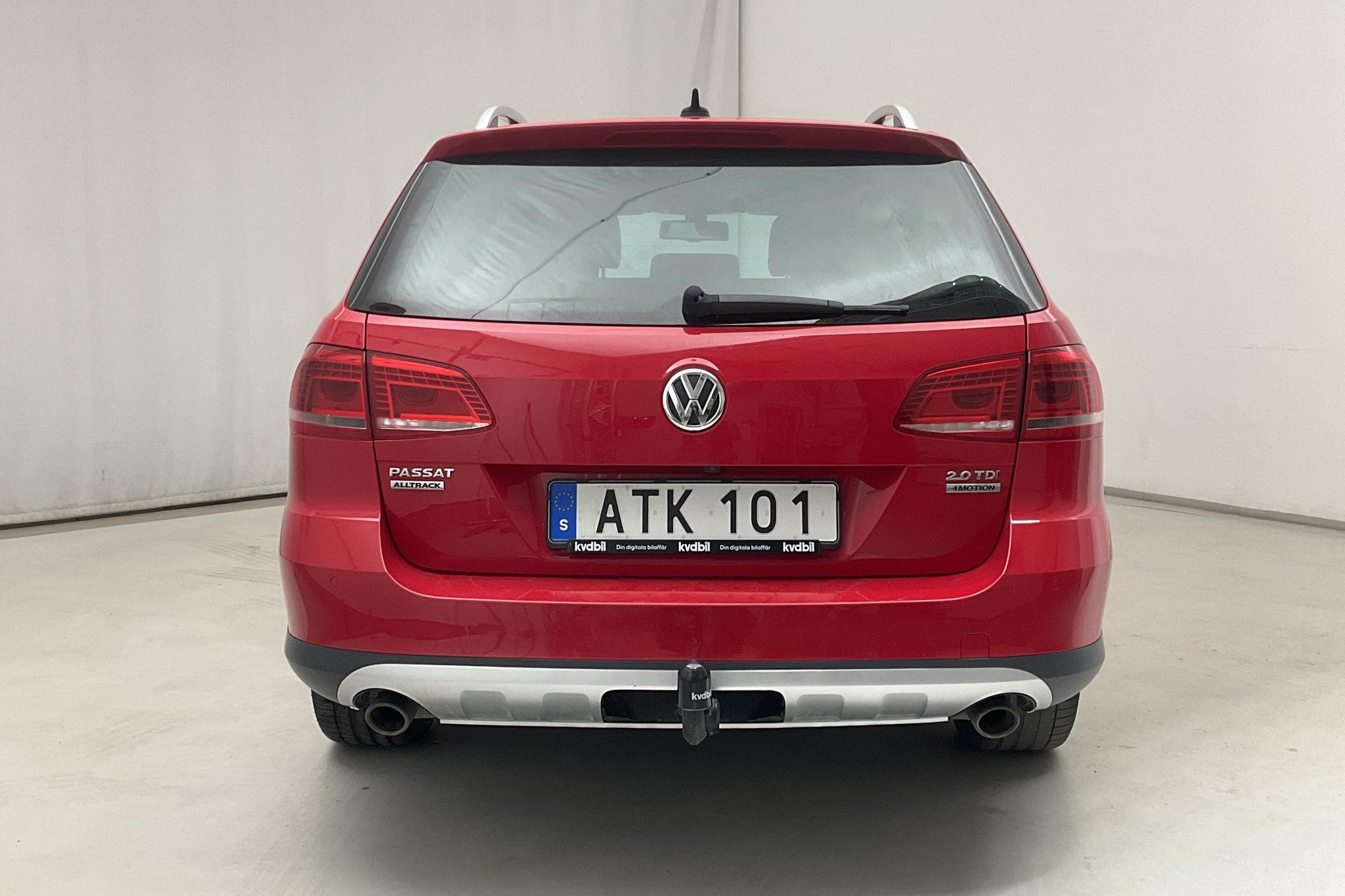 VW Passat Alltrack 2.0 TDI BlueMotion Technology 4Motion (177hk) - 20 428 mil - Automat - röd - 2015