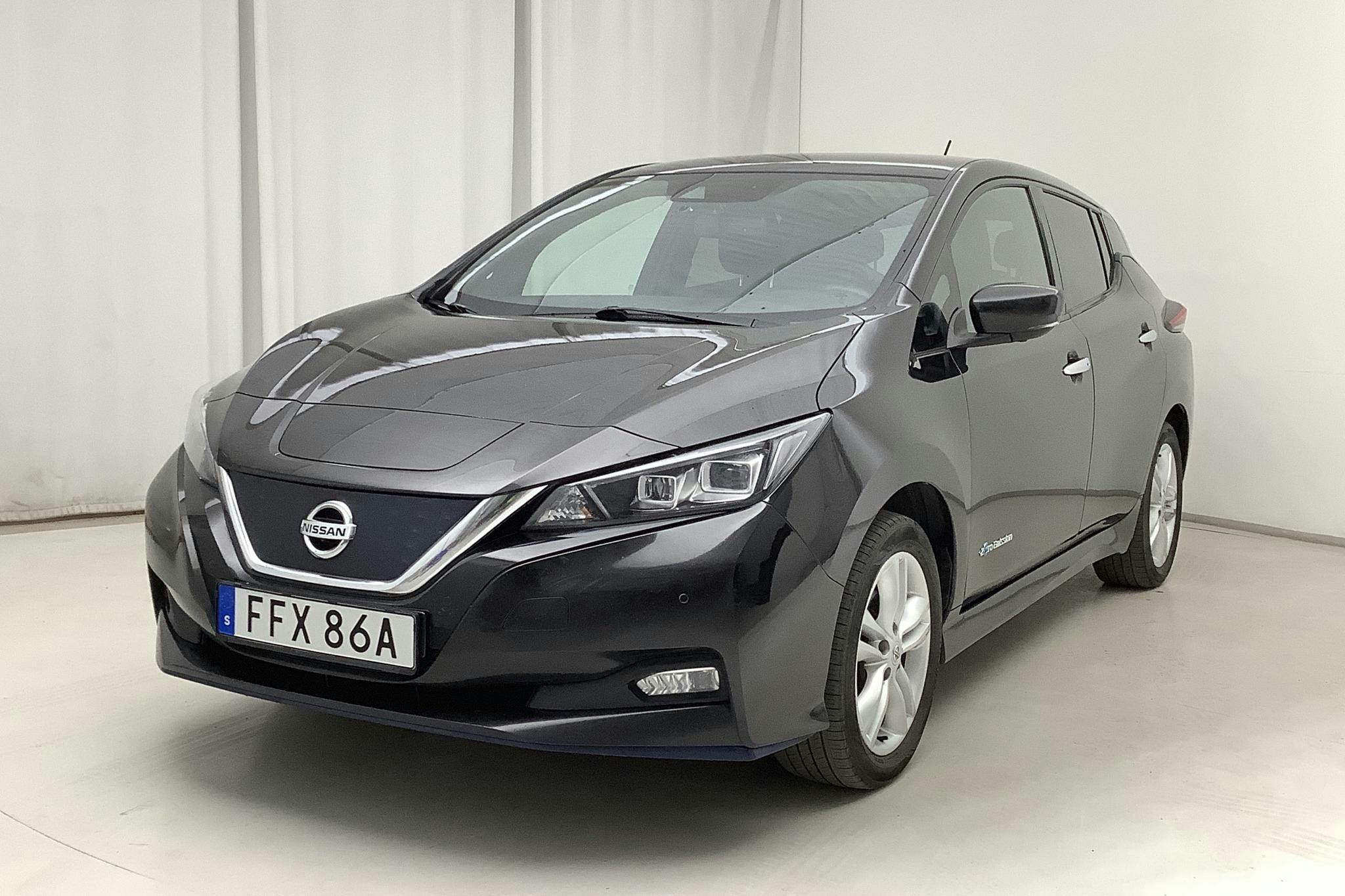 Nissan LEAF 5dr 62 kWh (214hk) - 228 440 km - Automatic - black - 2020