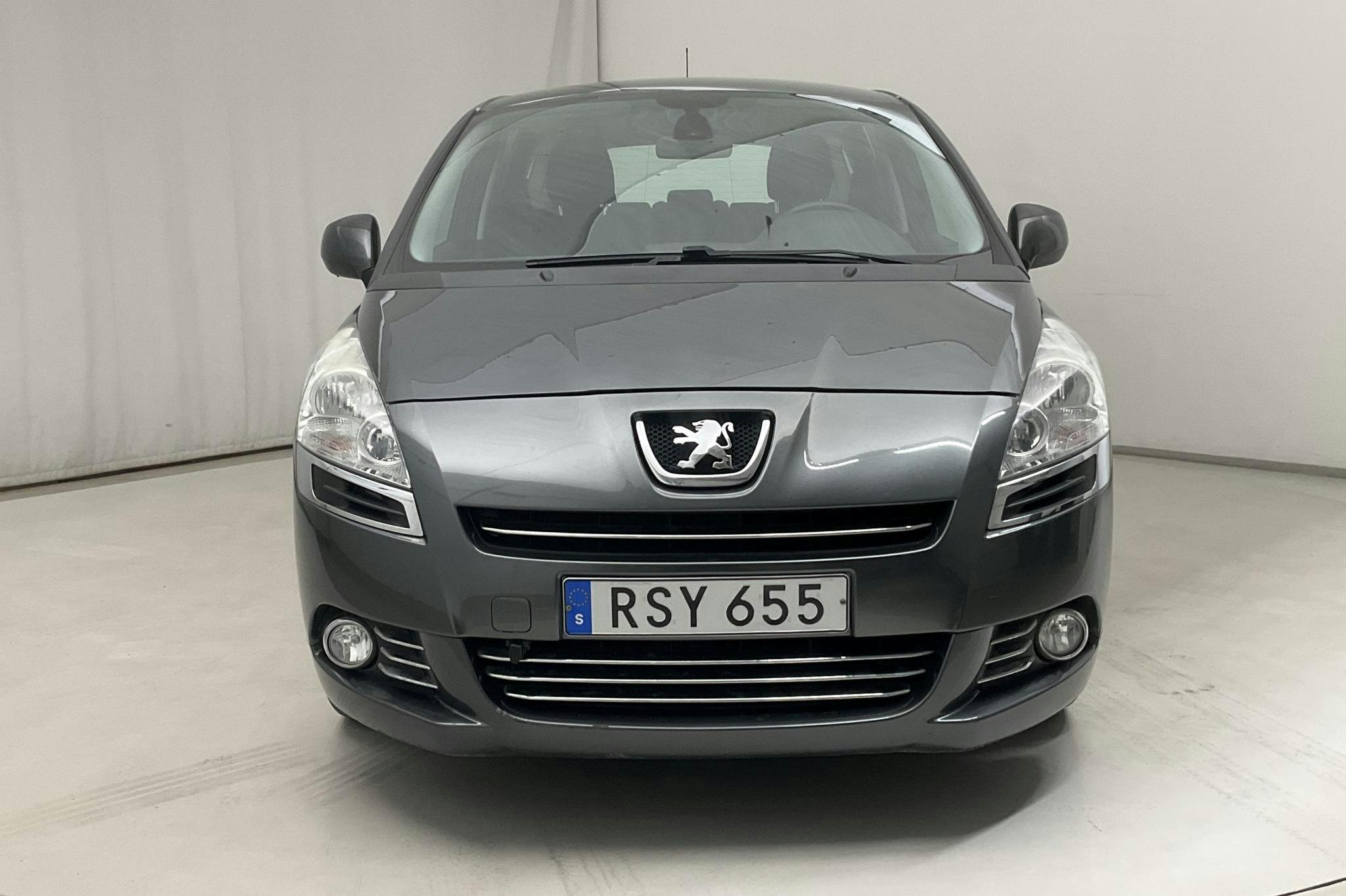 Peugeot 5008 1.6 HDI (110hk) - 18 215 mil - Automat - grå - 2011