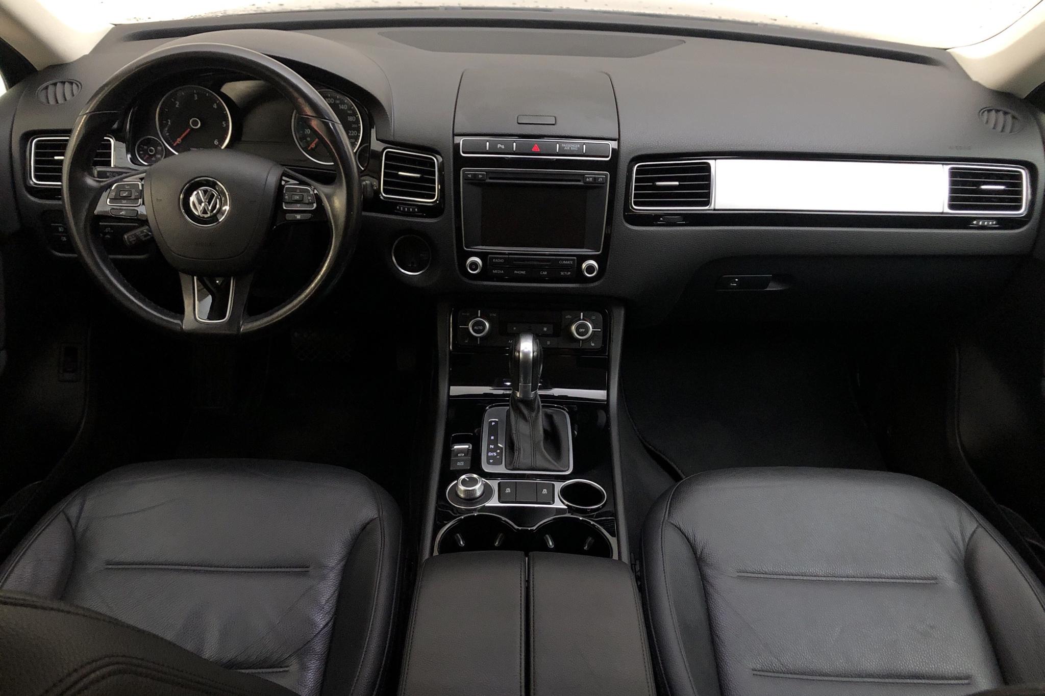 VW Touareg 3.0 TDI BlueMotion Technology (204hk) - 81 130 km - Automatic - Dark Brown - 2016