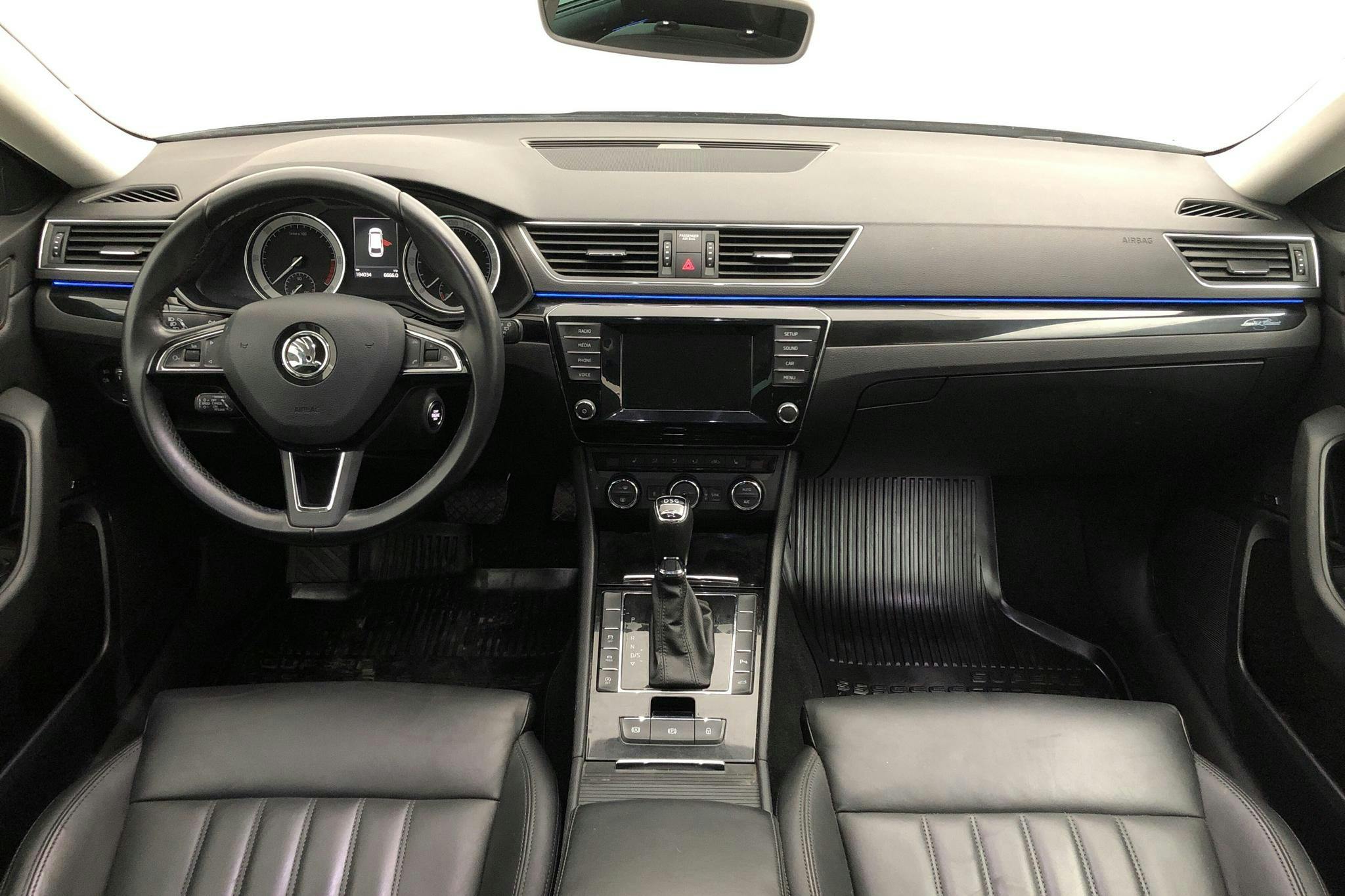 Skoda Superb 2.0 TDI 4x4 Kombi (190hk) - 184 030 km - Automatic - gray - 2016