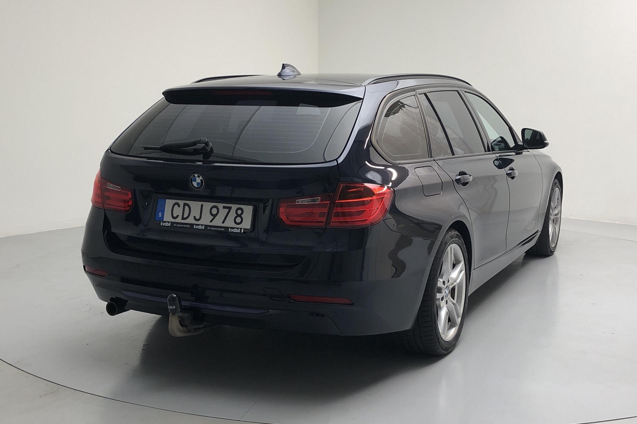 BMW 320d Touring, F31 (184hk) - 16 996 mil - Automat - blå - 2014